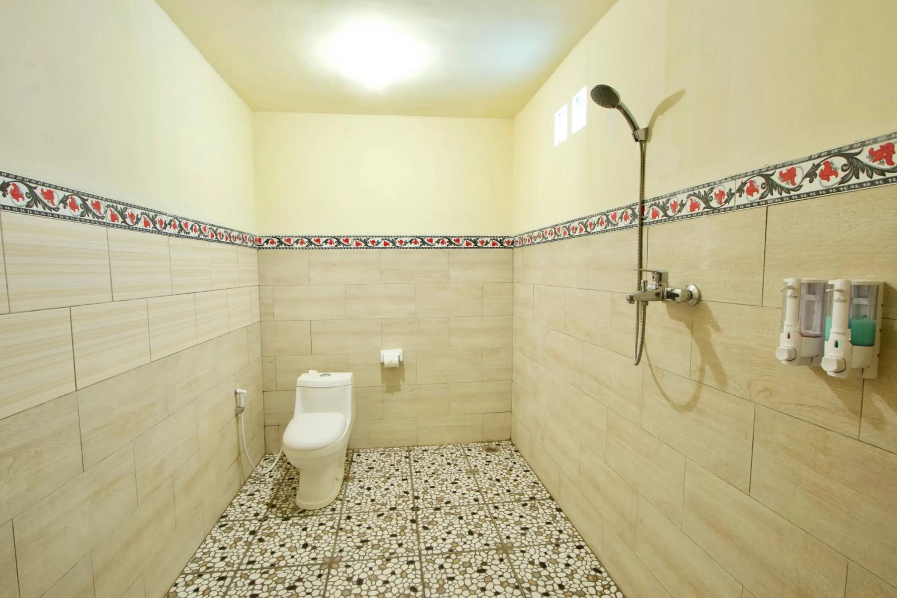 Bathroom in Kubu Artha Bungalow Nusa Penida