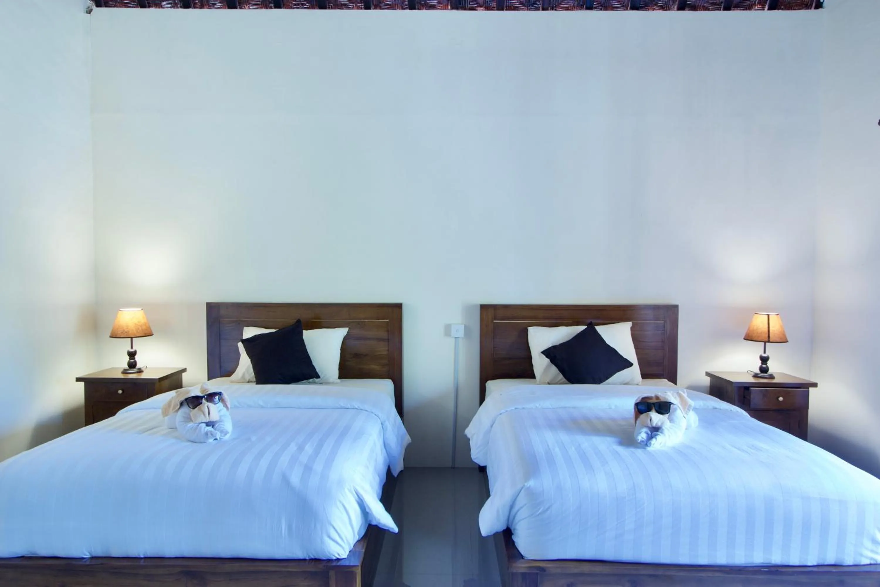 Bedroom, Bed in Kubu Artha Bungalow Nusa Penida