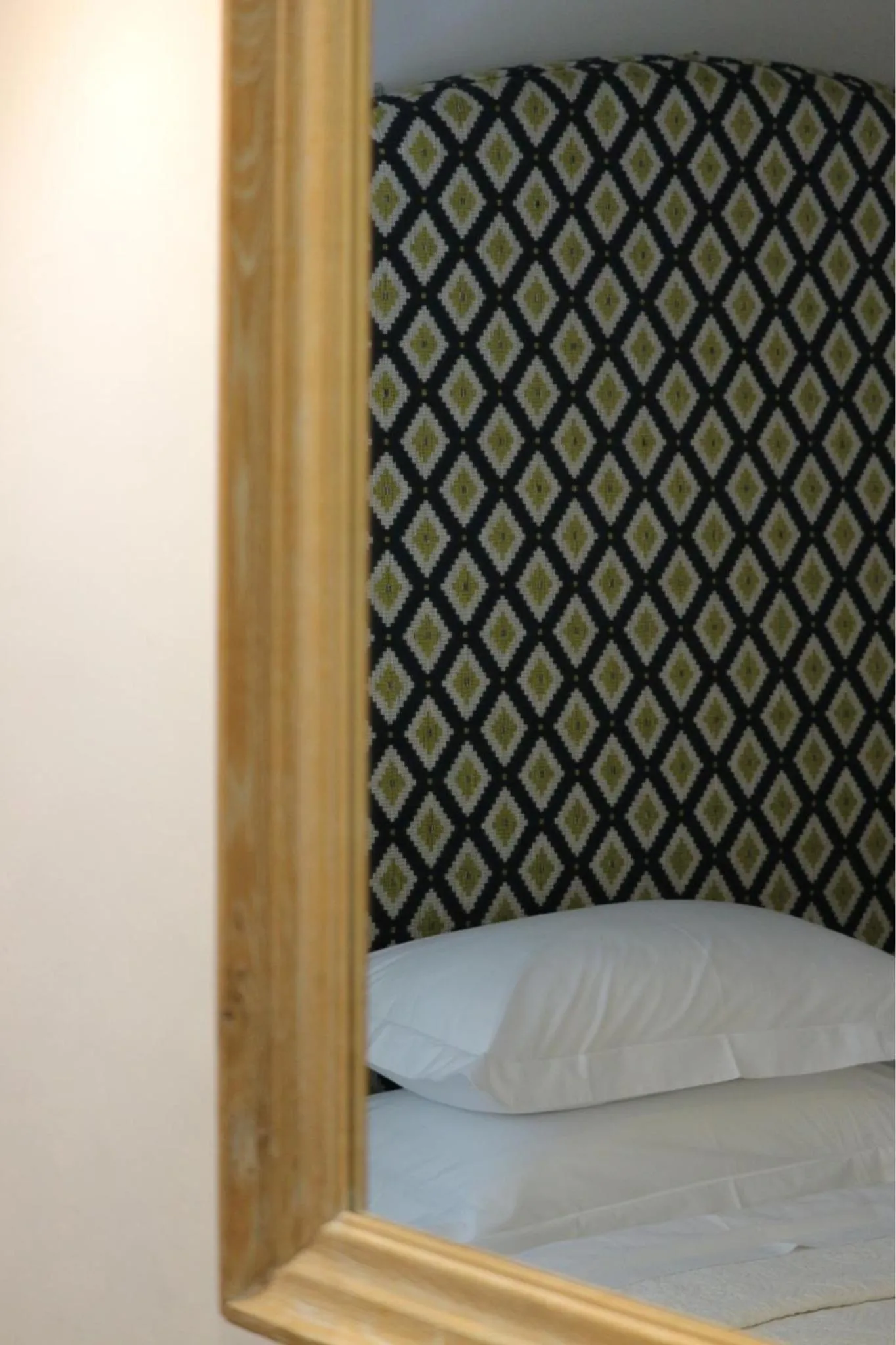 Theotoki Liston Suite