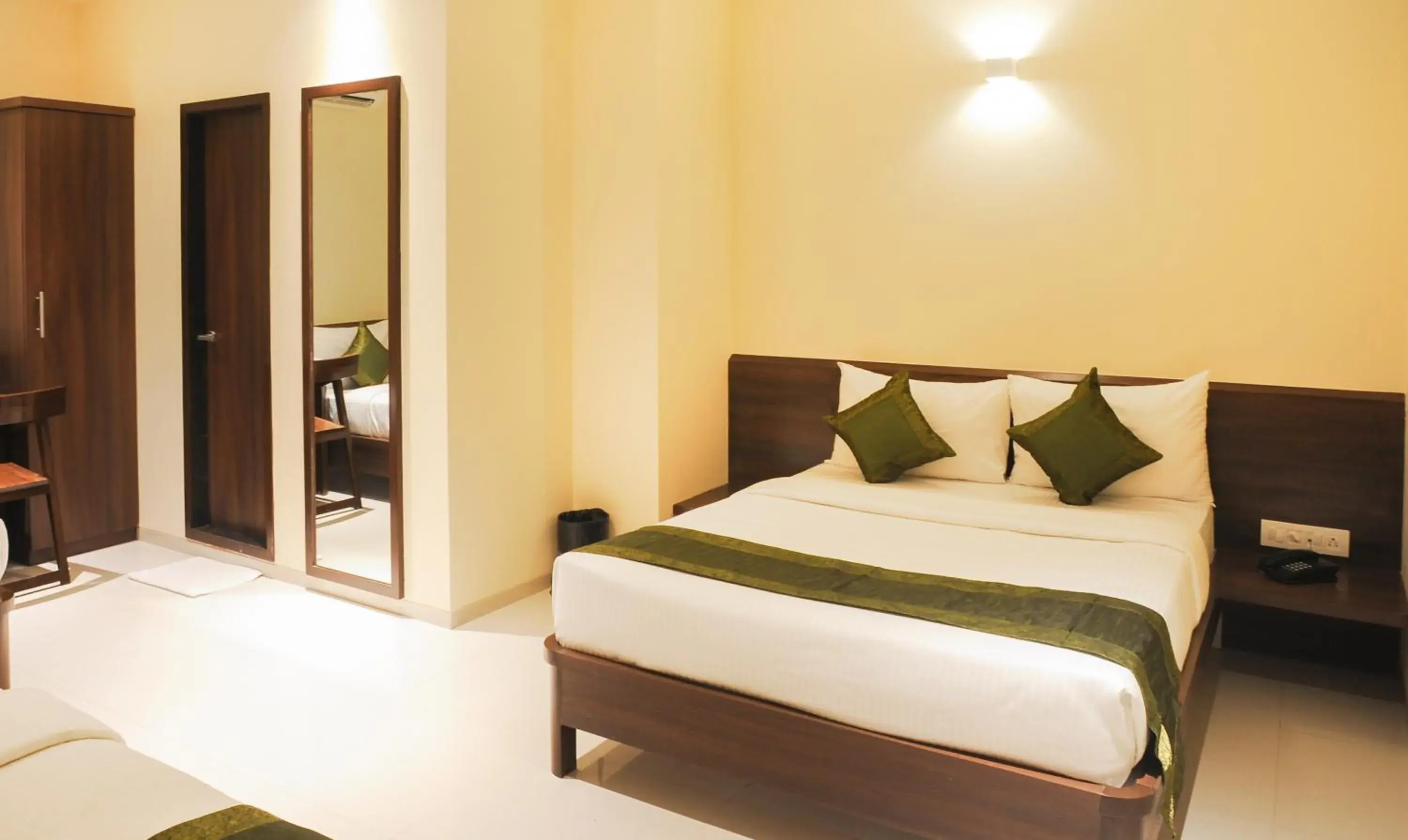 Bedroom, Bed in Treebo Balaji Residency Bedroom, Bed in Treebo Balaji Residency