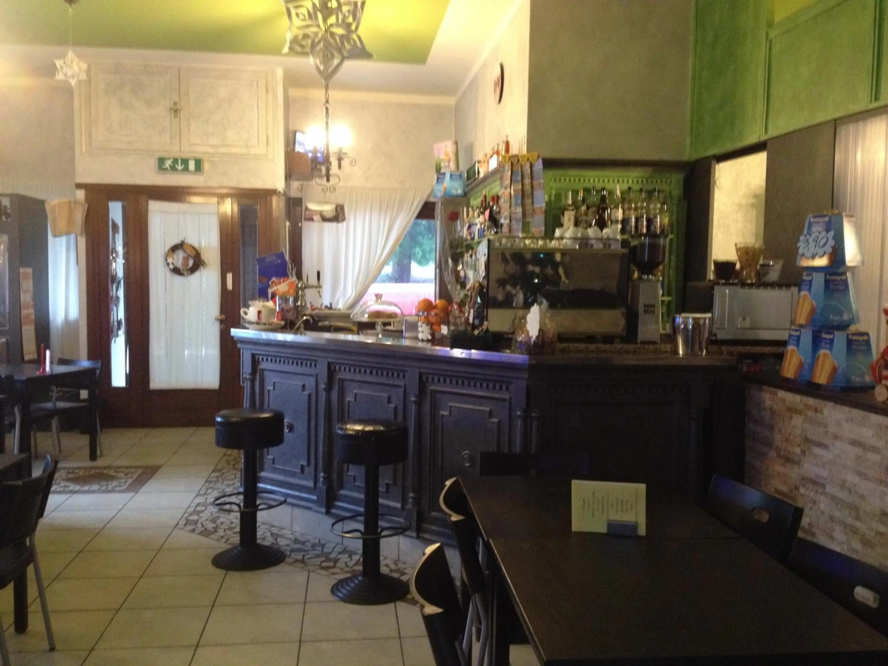 Lounge or bar in albergo panoramico