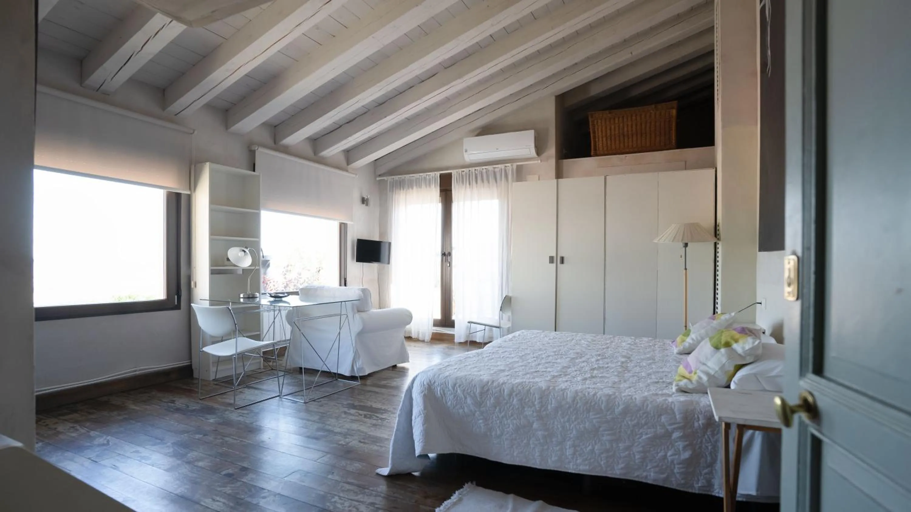 Living room, Bed in Casa Rural La Chocolateria
