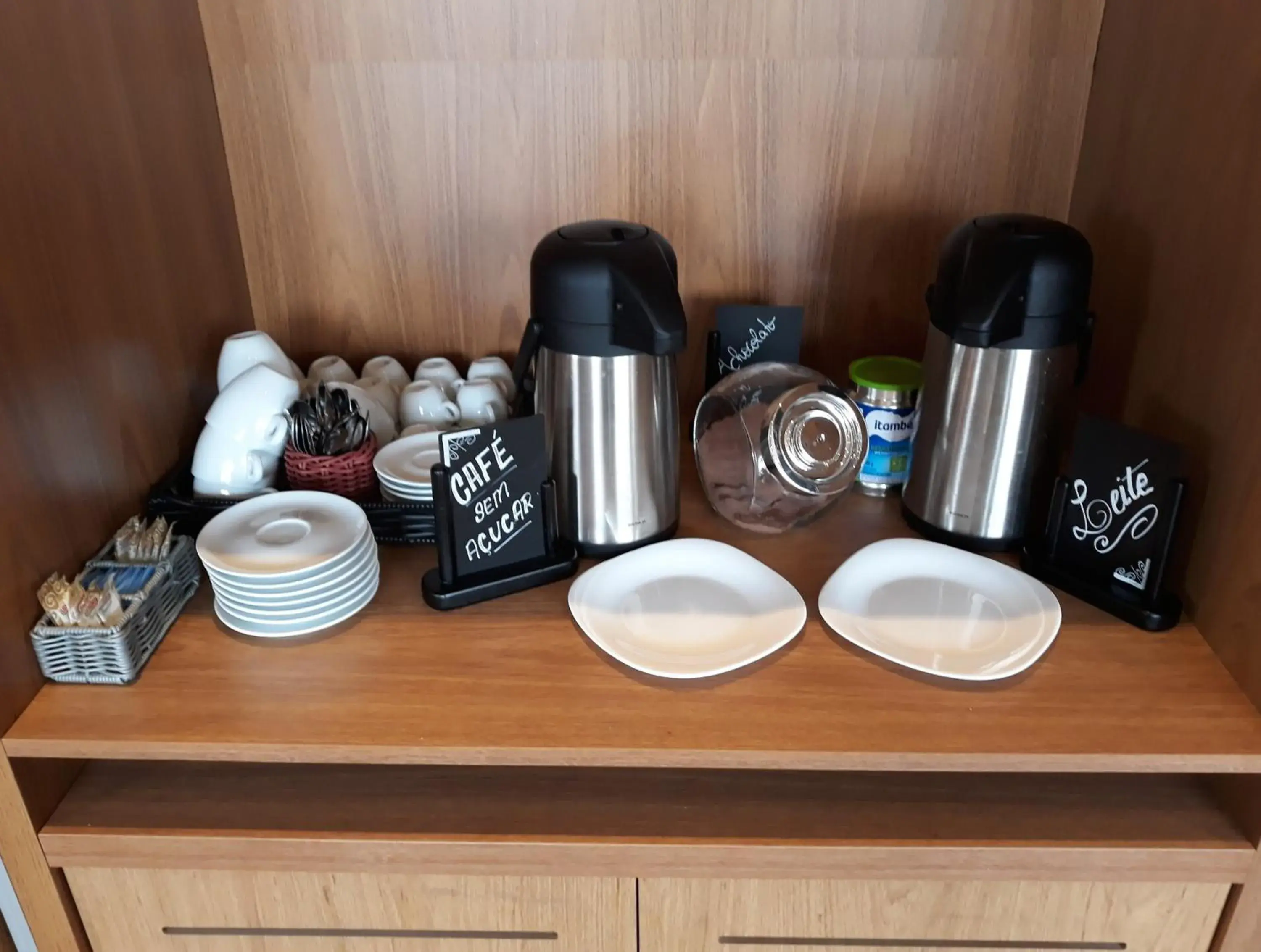 Restaurant/places to eat in Hotel Ibis Tatui Restaurant/places to eat in Hotel Ibis Tatui