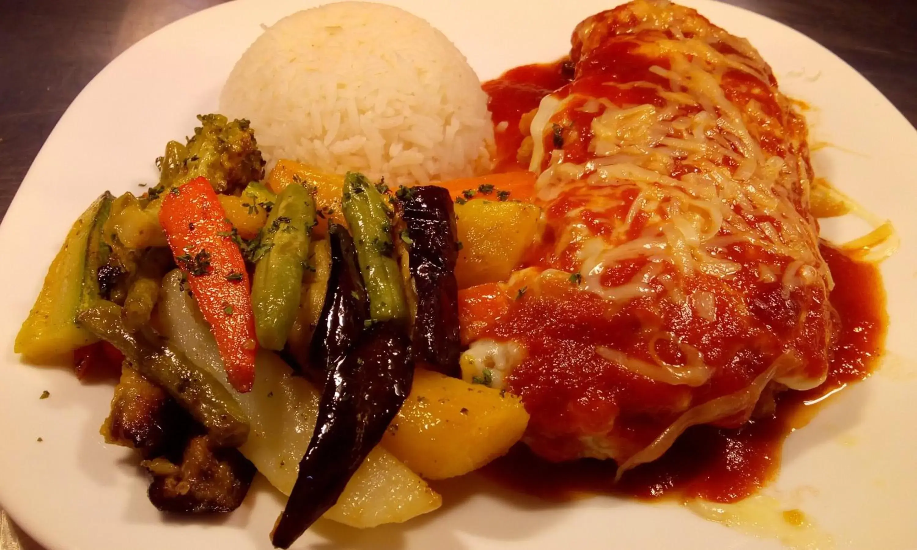 Restaurant/places to eat in Hotel Ibis Tatui Restaurant/places to eat in Hotel Ibis Tatui