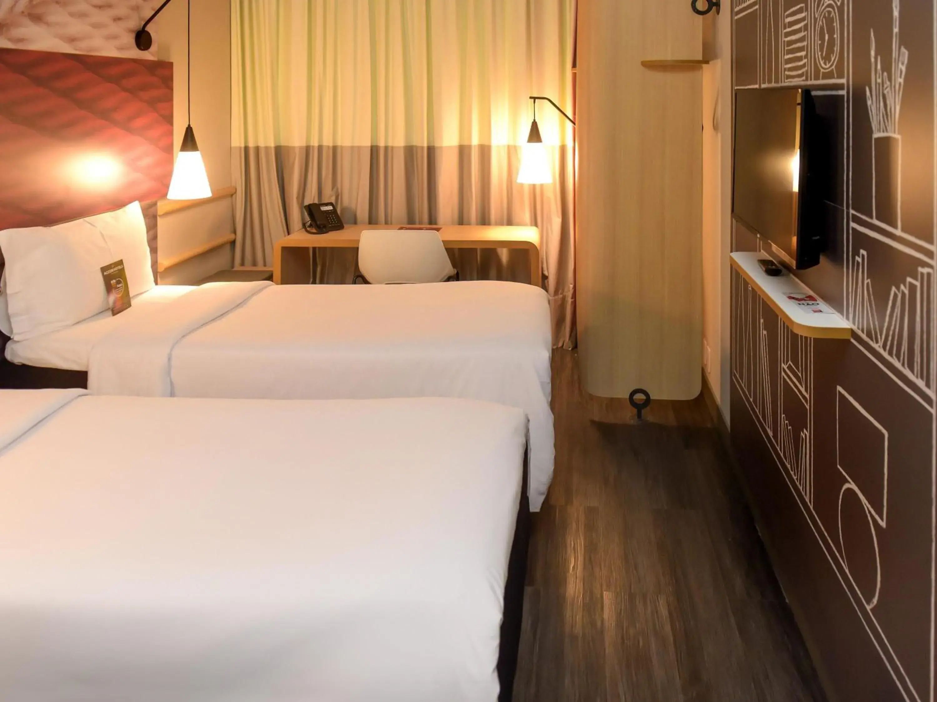 Bedroom, Bed in Hotel Ibis Tatui Bedroom, Bed in Hotel Ibis Tatui