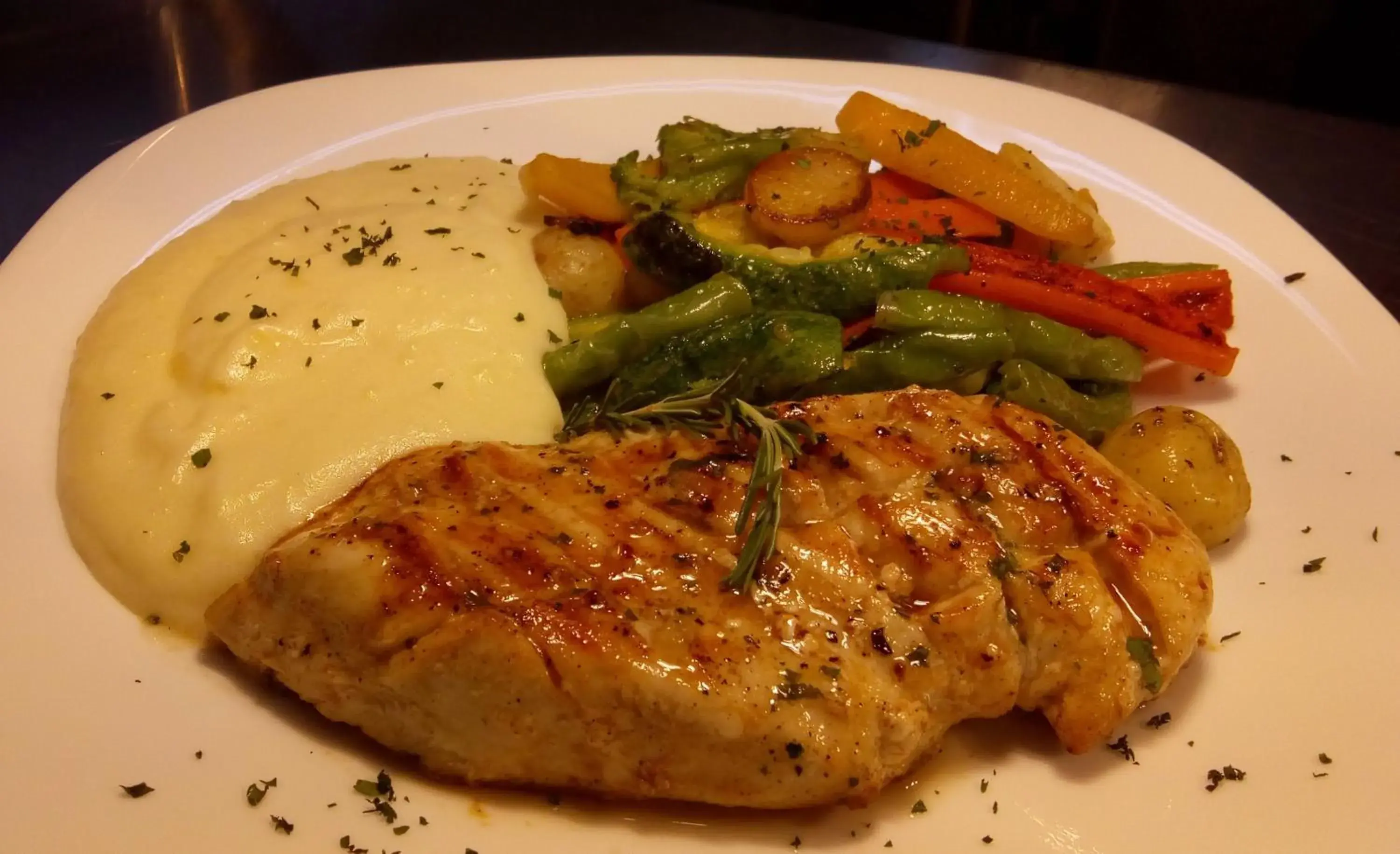 Restaurant/places to eat in Hotel Ibis Tatui Restaurant/places to eat in Hotel Ibis Tatui