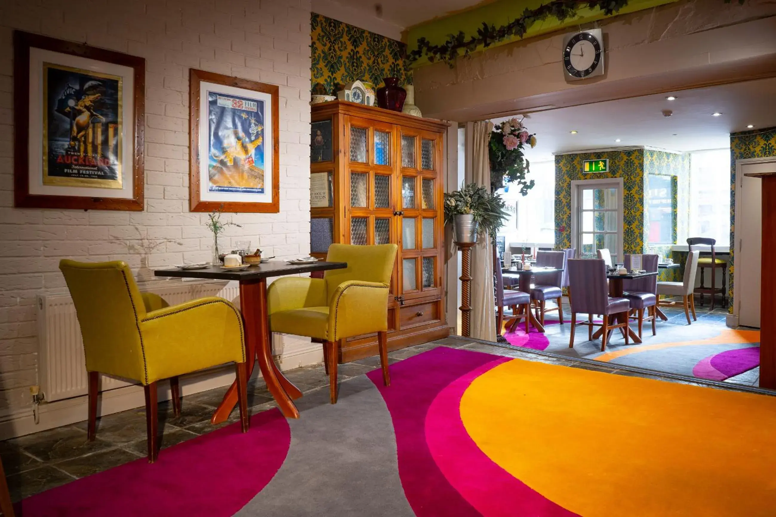 Restaurant/places to eat in Ashley Hotel Restaurant/places to eat in Ashley Hotel