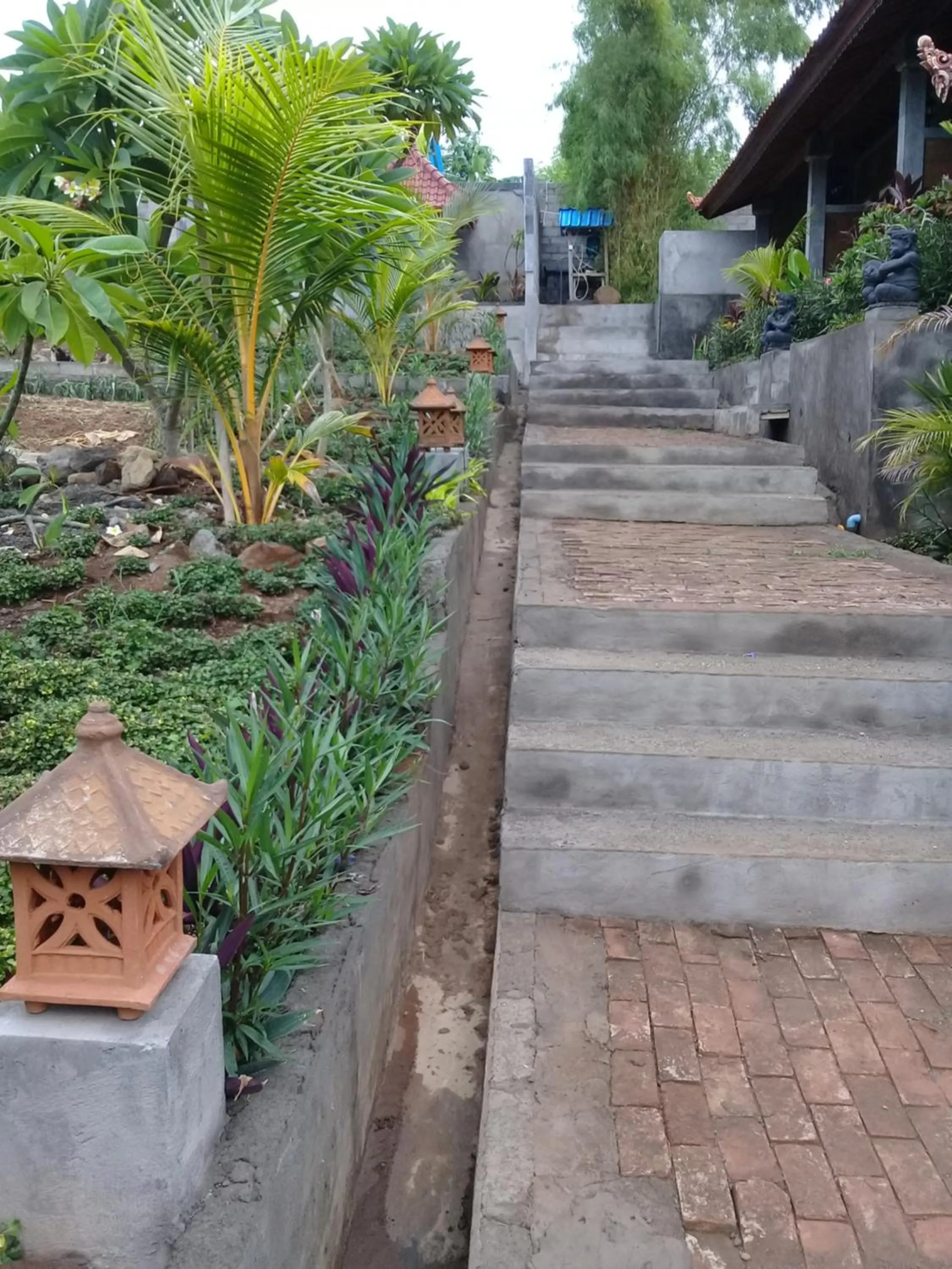 Facade/entrance in Eliska Sari Bungalows Sumberkima