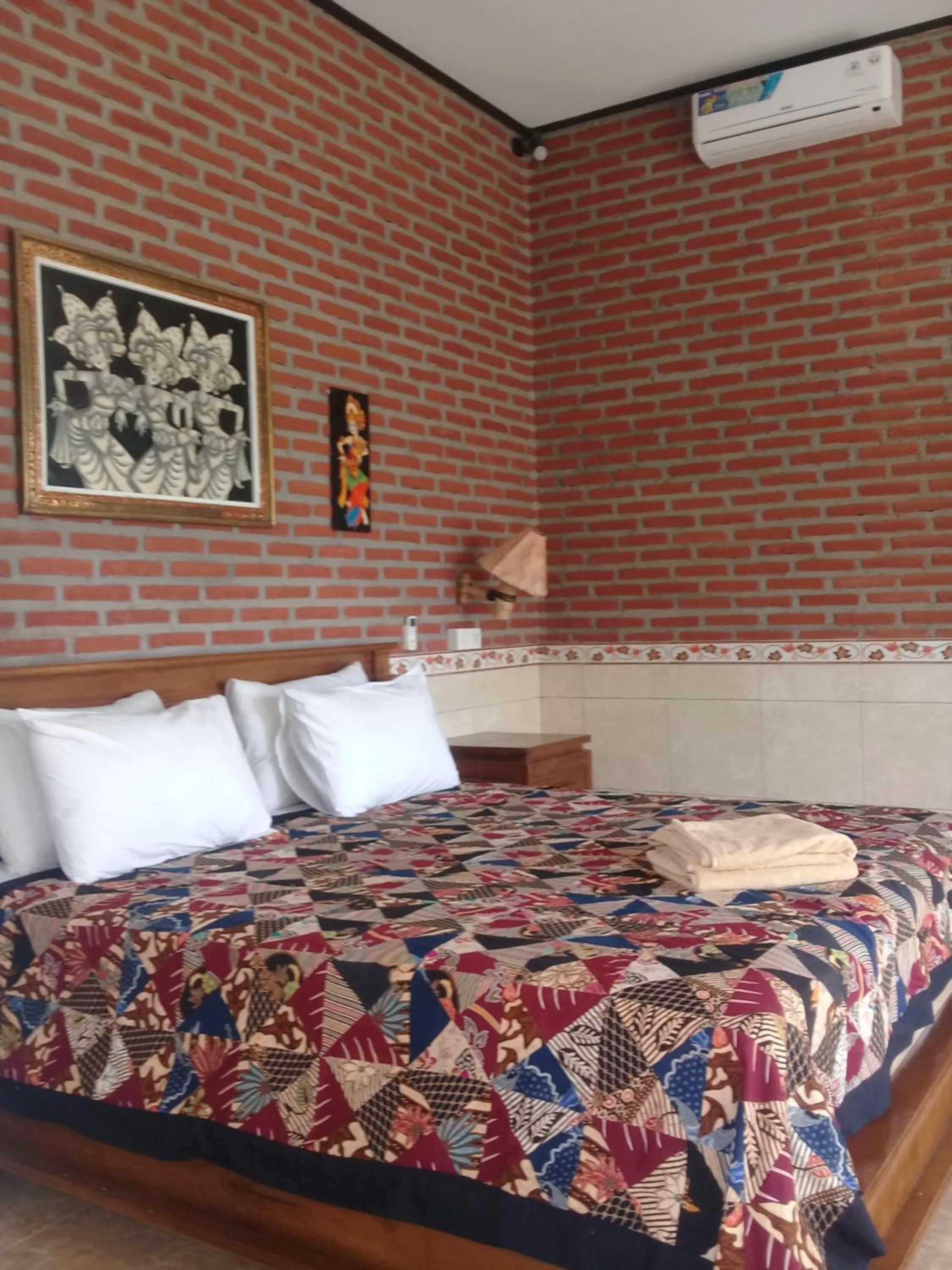 Bedroom, Bed in Eliska Sari Bungalows Sumberkima