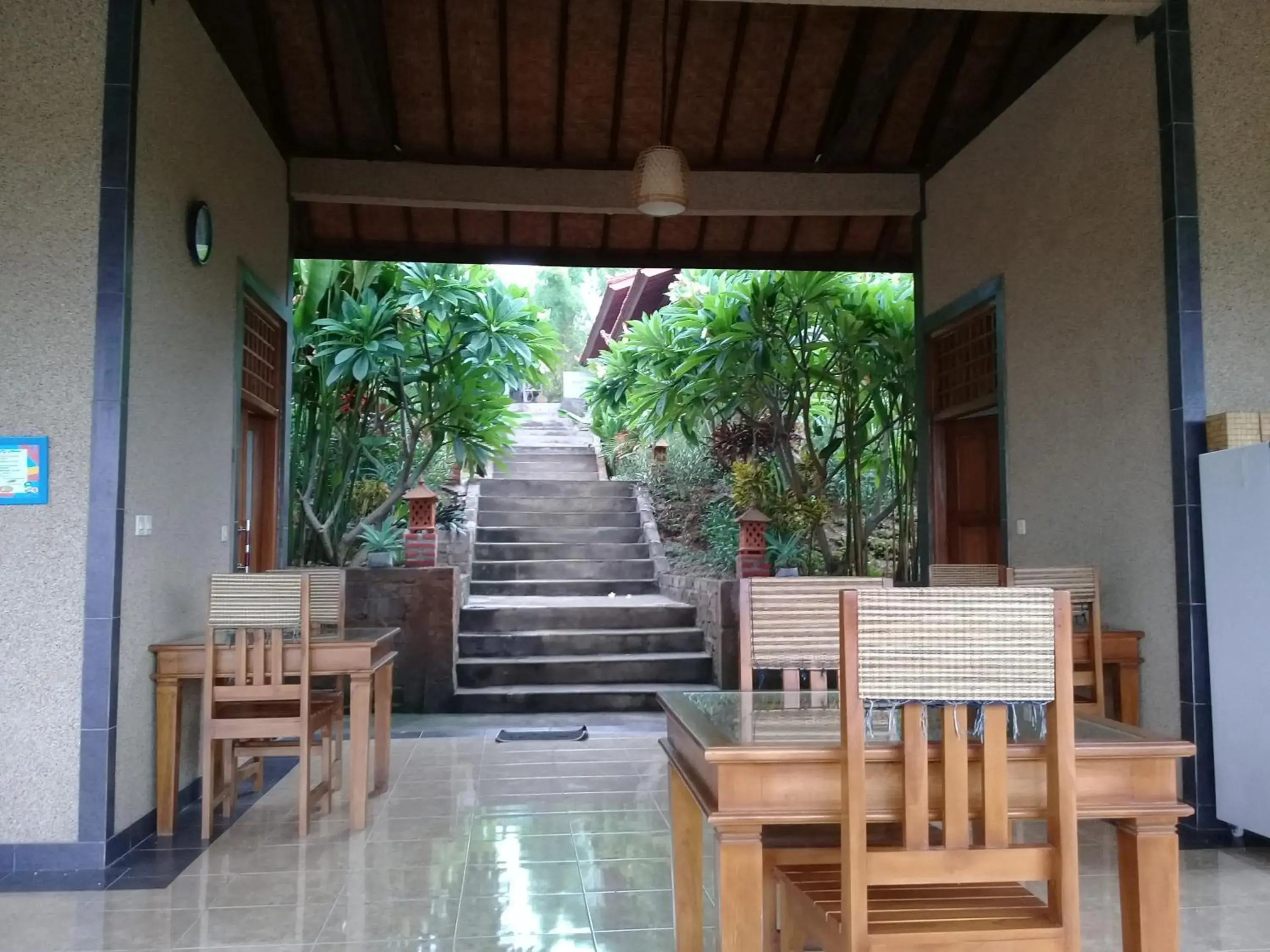 Restaurant/places to eat in Eliska Sari Bungalows Sumberkima Restaurant/places to eat in Eliska Sari Bungalows Sumberkima