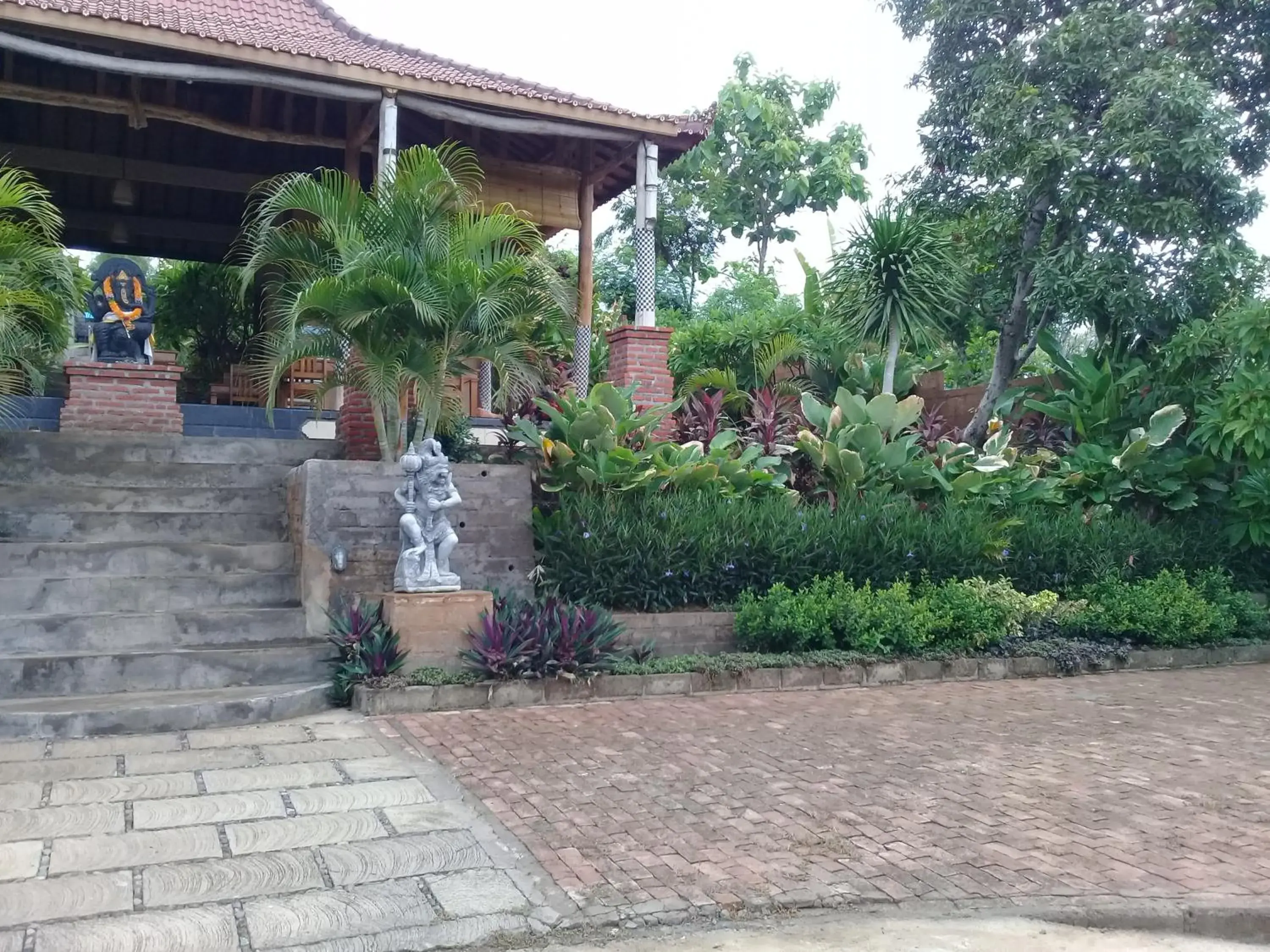 Property building in Eliska Sari Bungalows Sumberkima Property building in Eliska Sari Bungalows Sumberkima