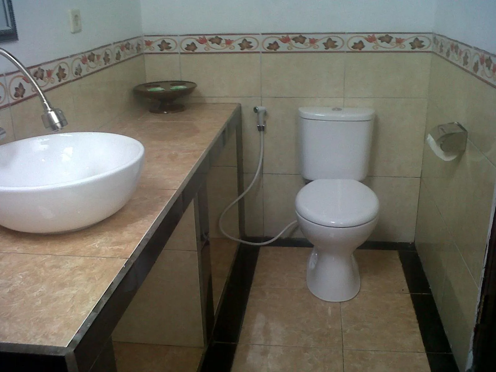 Toilet in Eliska Sari Bungalows Sumberkima