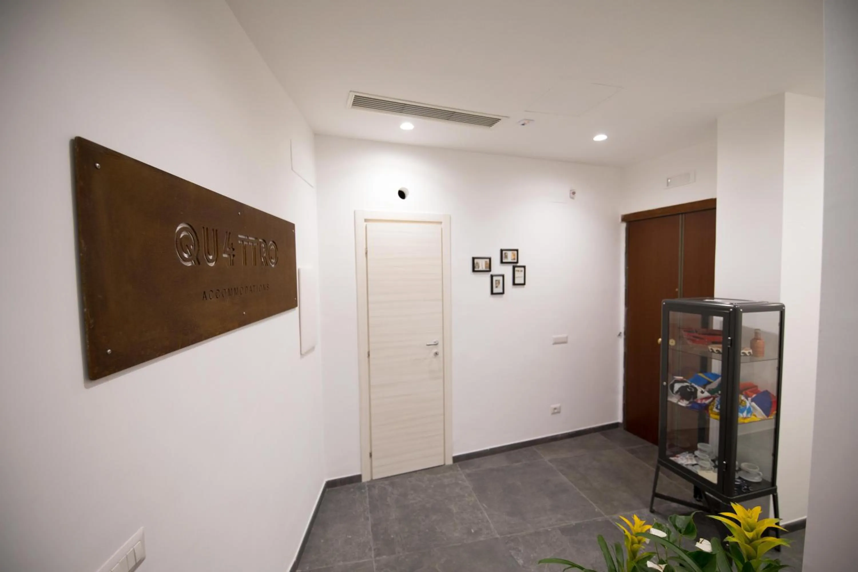 Decorative detail in Quattro Briganti