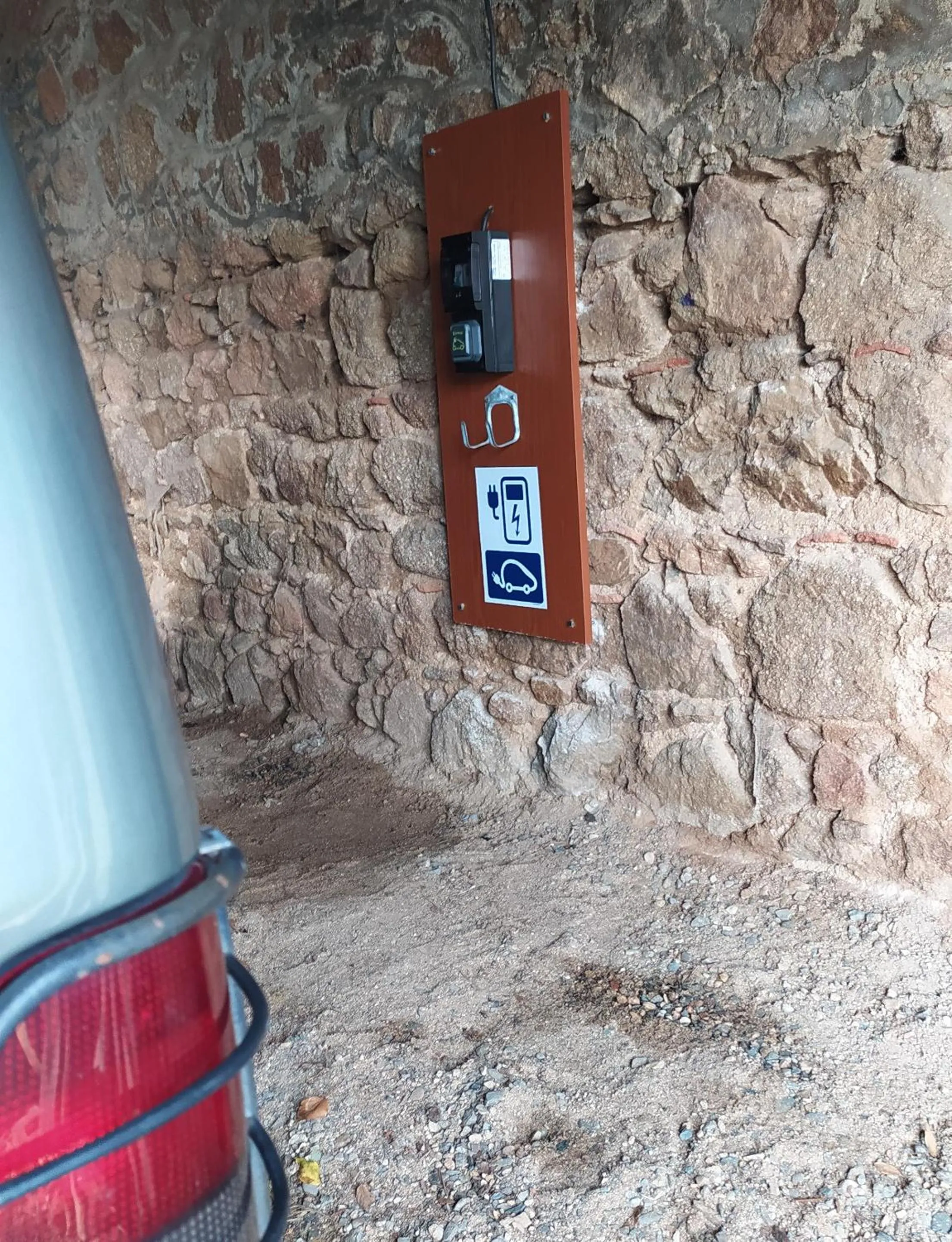 Parking in Chambres d'hôtes La Hulotte 69