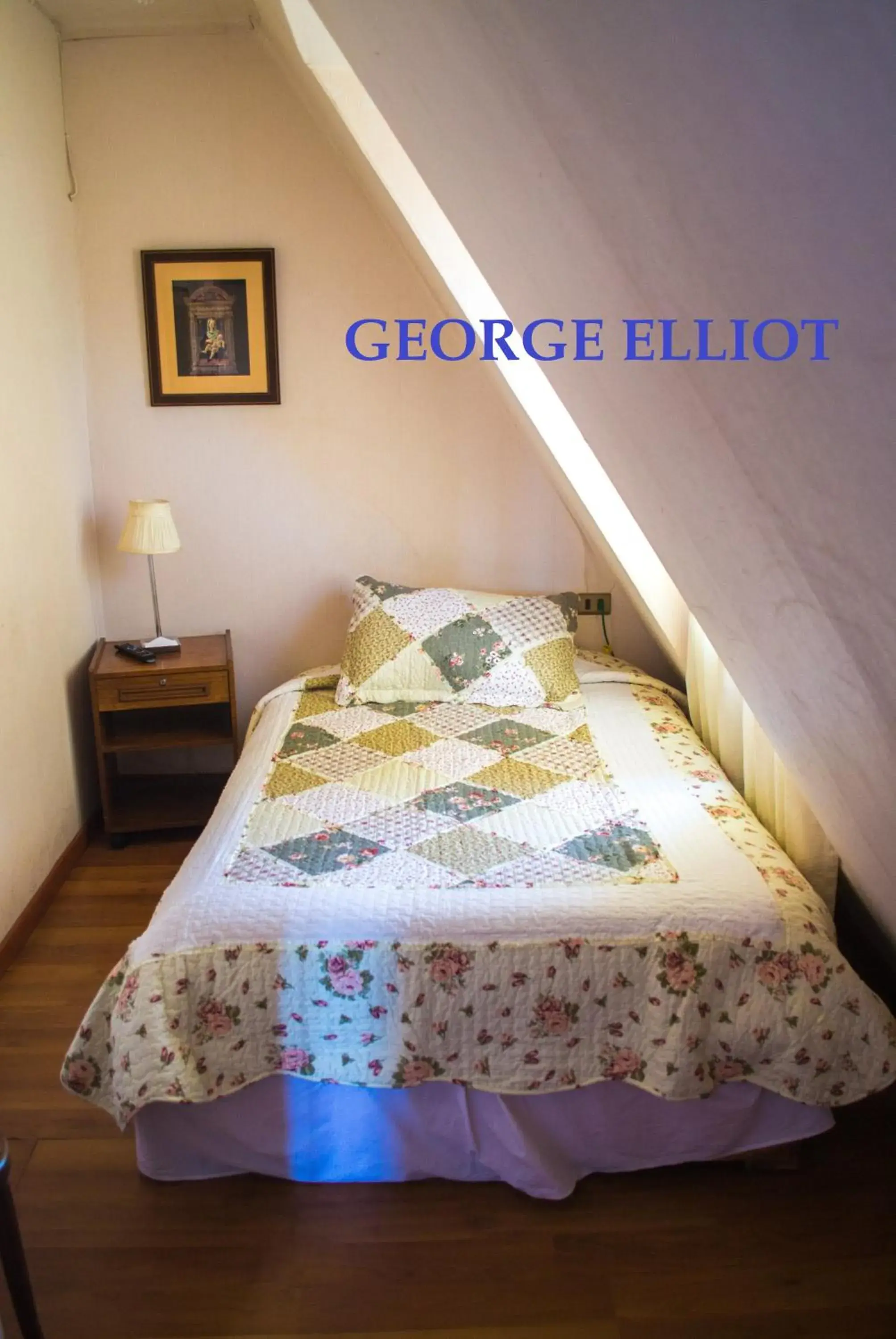 Single Room in Hotel Brighton Single Room in Hotel Brighton