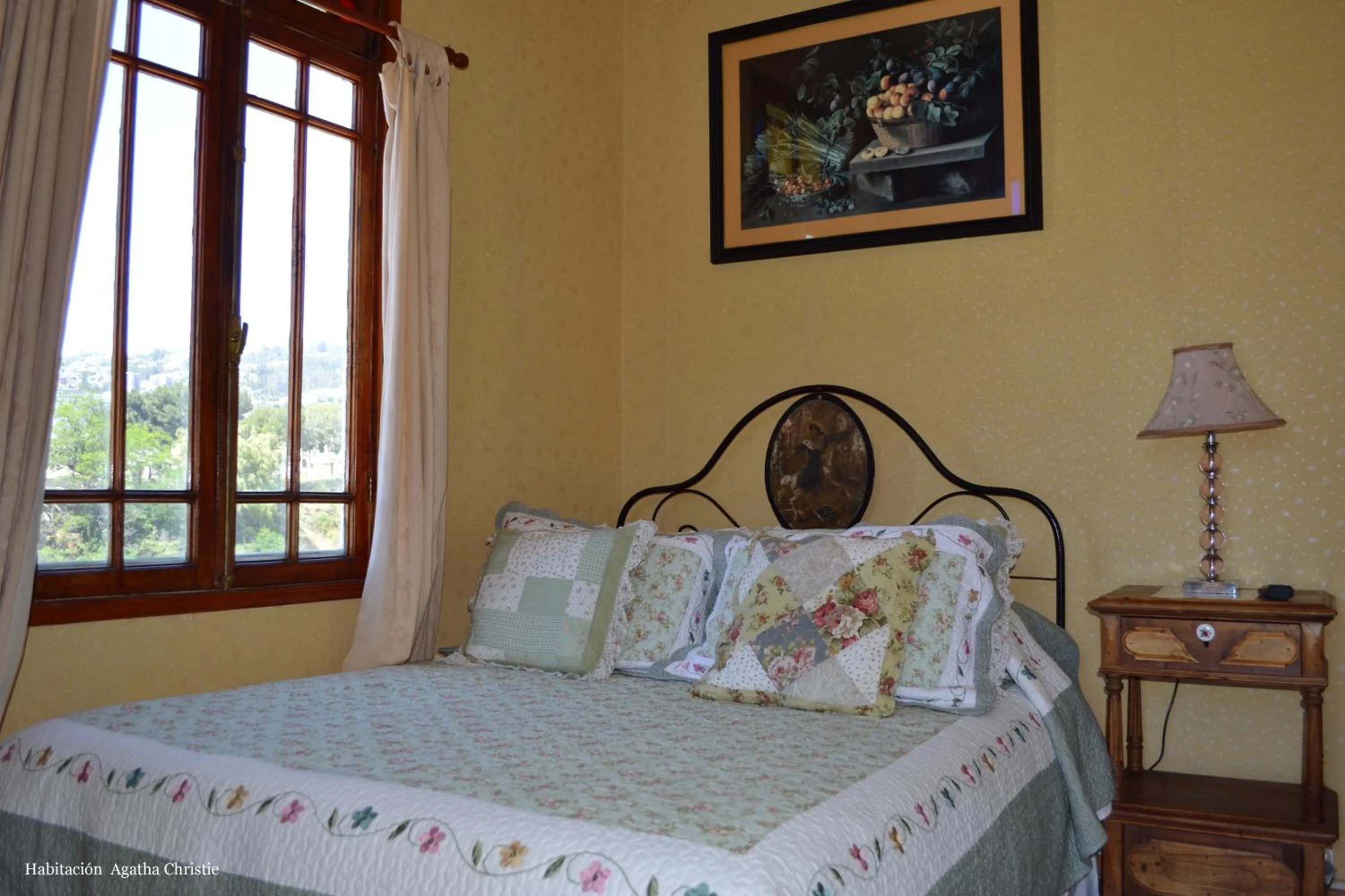 Bed in Hotel Brighton