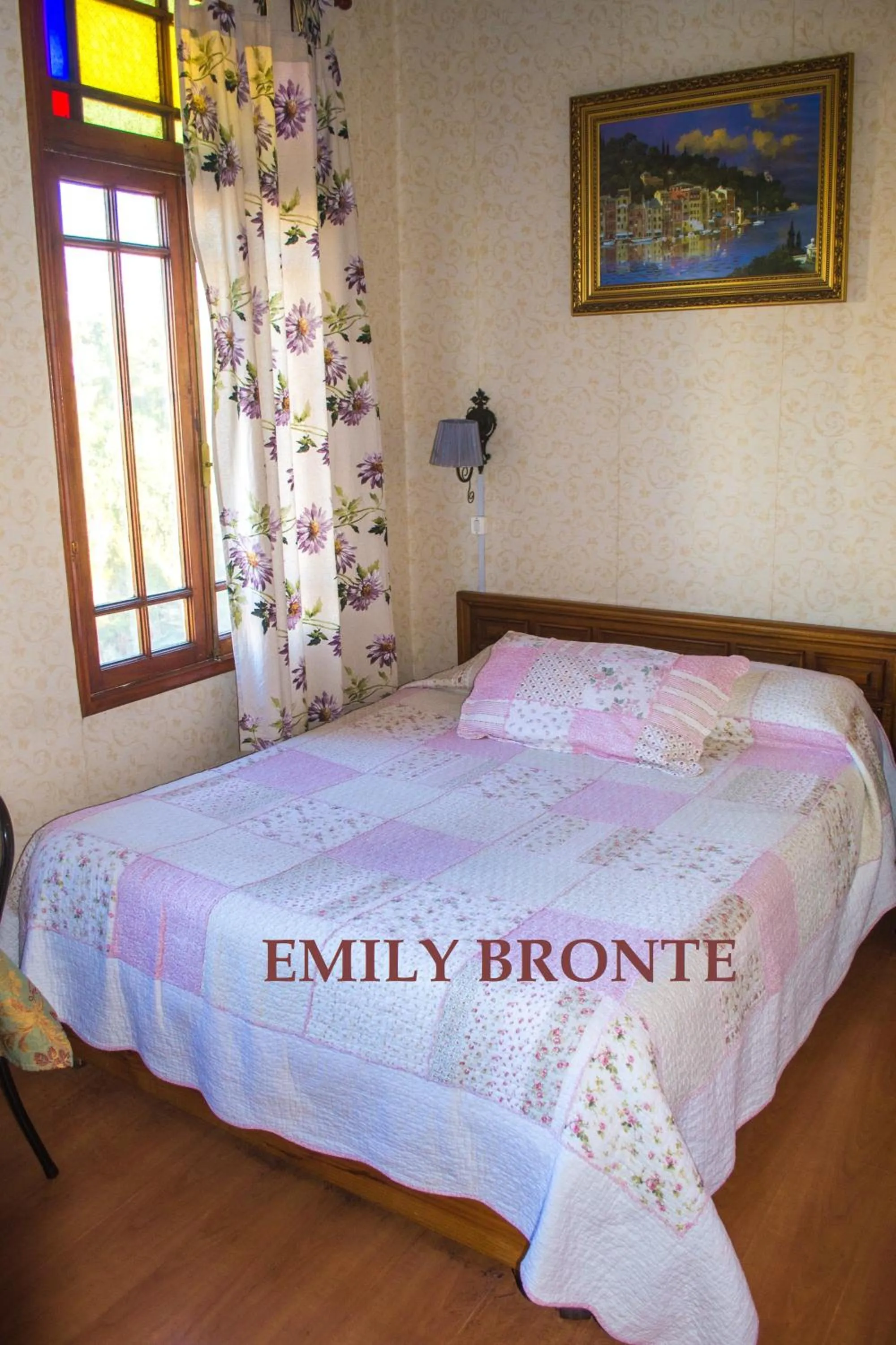 Bed in Hotel Brighton