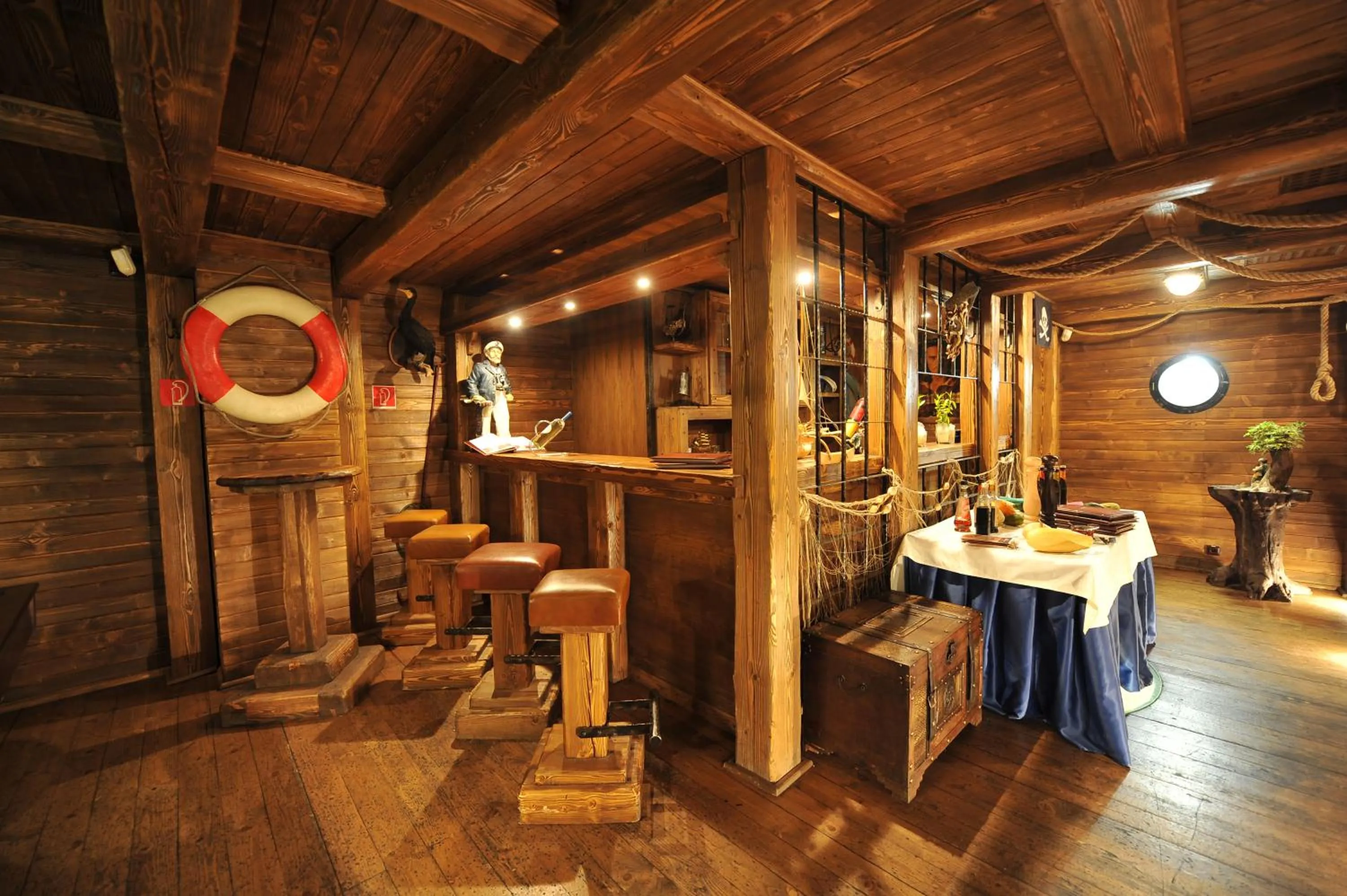 Evening entertainment in Hotel Kormorán