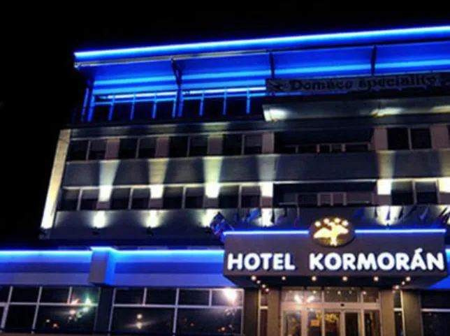 Facade/entrance in Hotel Kormorán