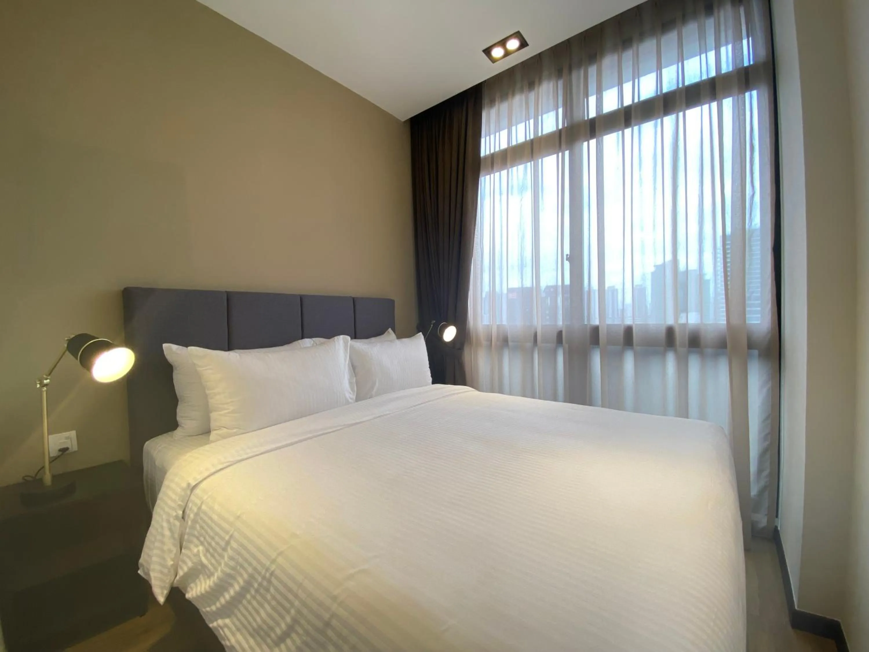 Bedroom in Momentus Serviced Residences Novena