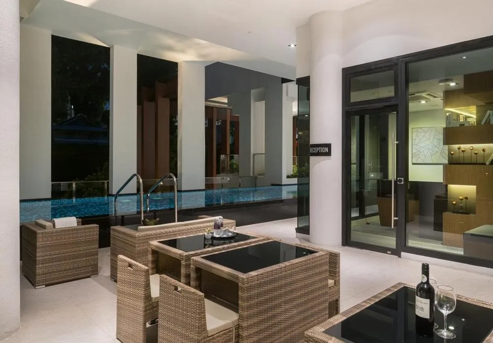 Swimming pool in Momentus Serviced Residences Novena