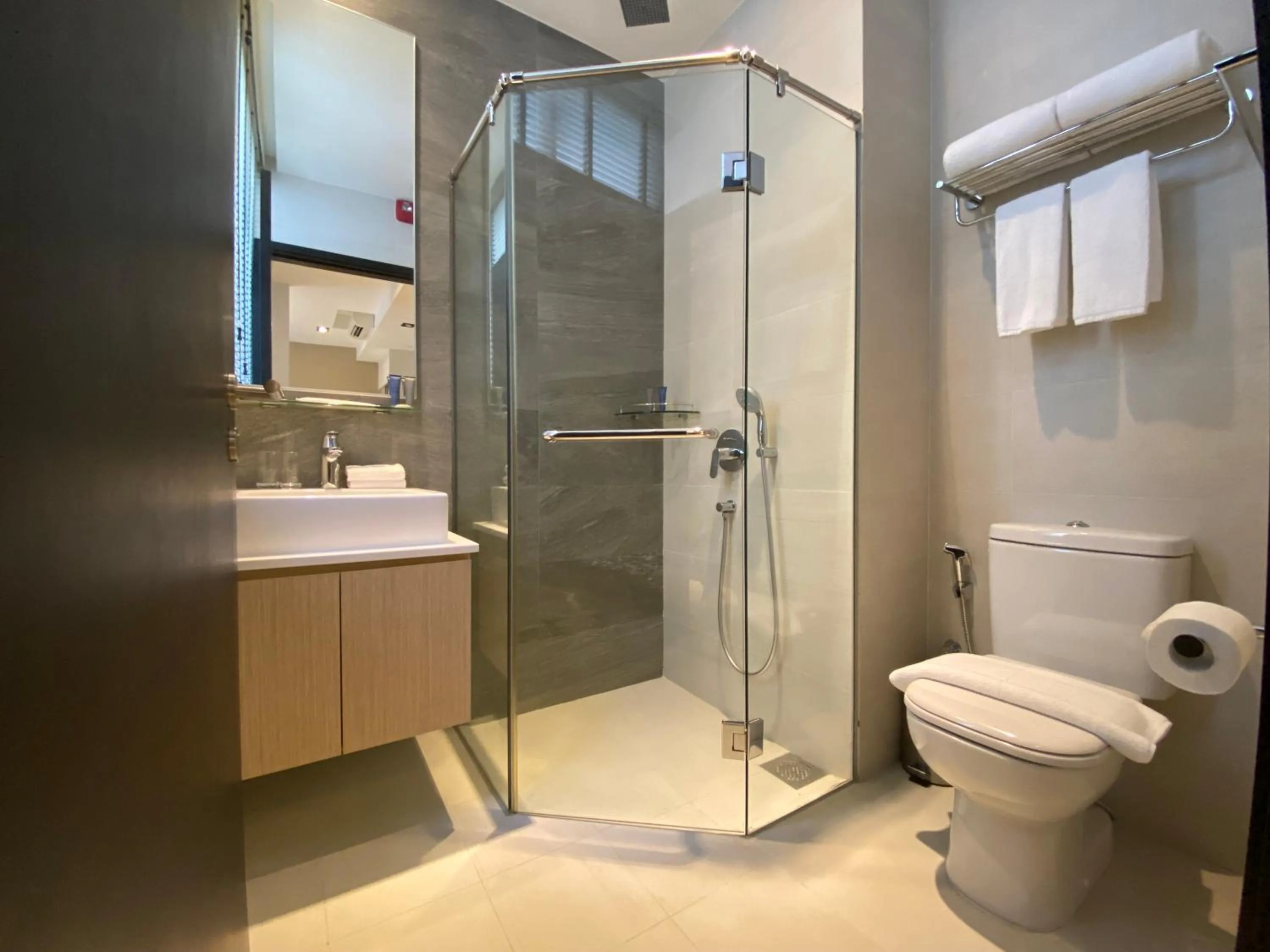 Bathroom in Momentus Serviced Residences Novena