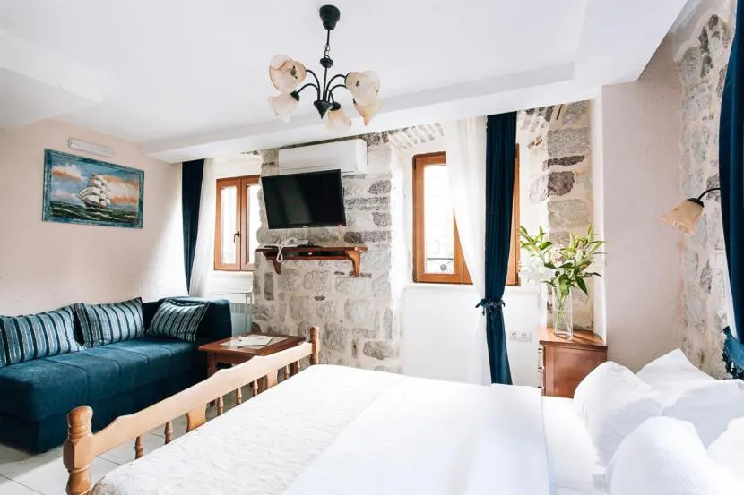 Photo of the whole room, Bed in Hotel Galathea