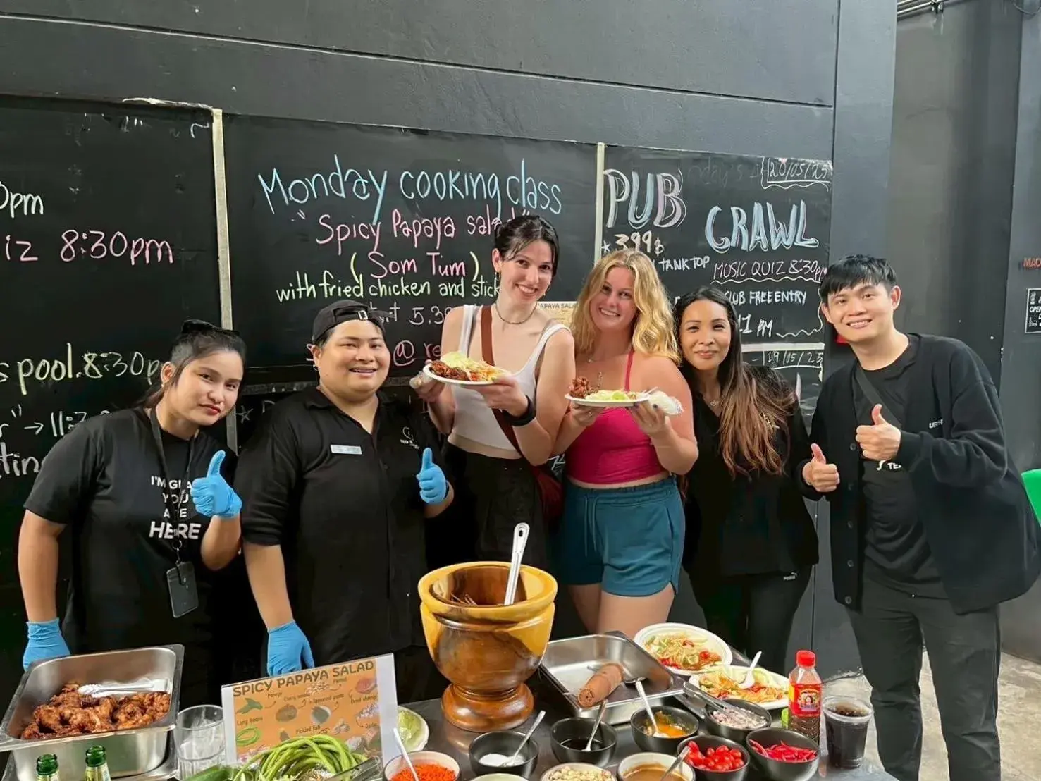 Restaurant/places to eat in BED STATION Hostel Khaosan Restaurant/places to eat in BED STATION Hostel Khaosan