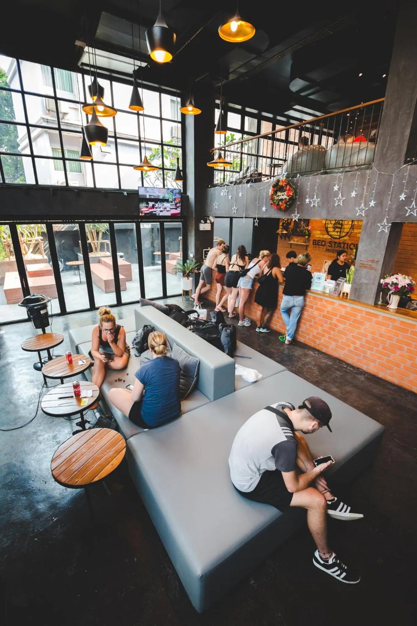 Lobby or reception in BED STATION Hostel Khaosan