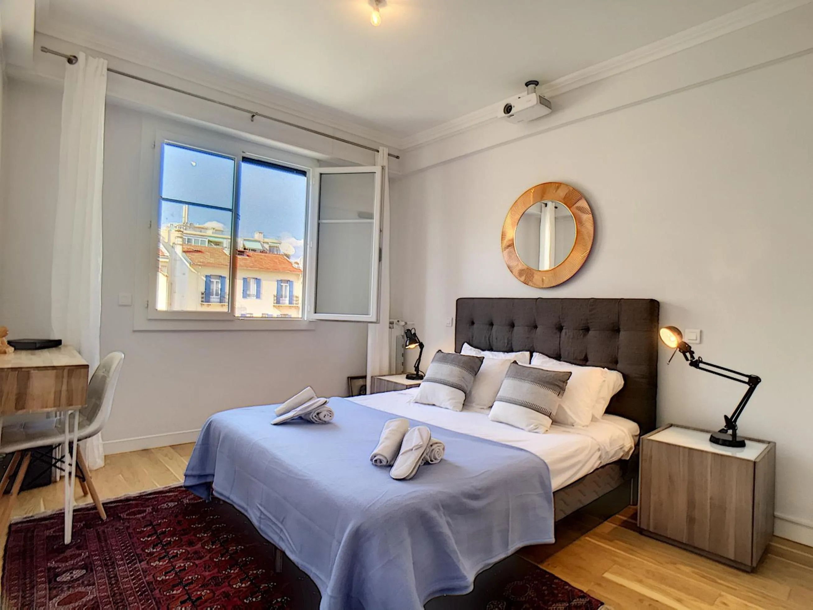 Bedroom, Bed in Nestor&Jeeves - FIORA PARADISE TERRACE - Central - Very close sea
