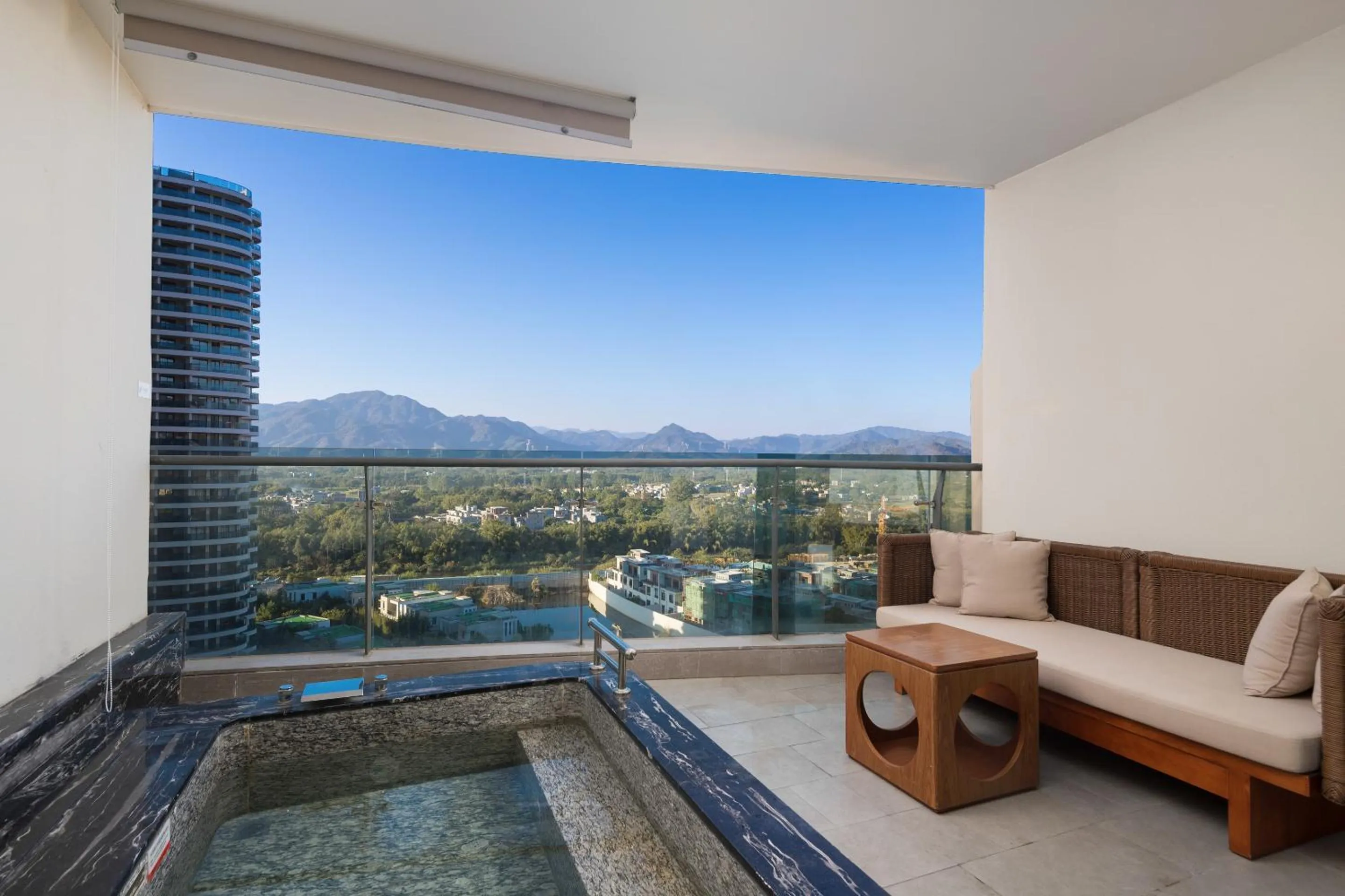 Balcony/Terrace in Wyndham Nankunshan