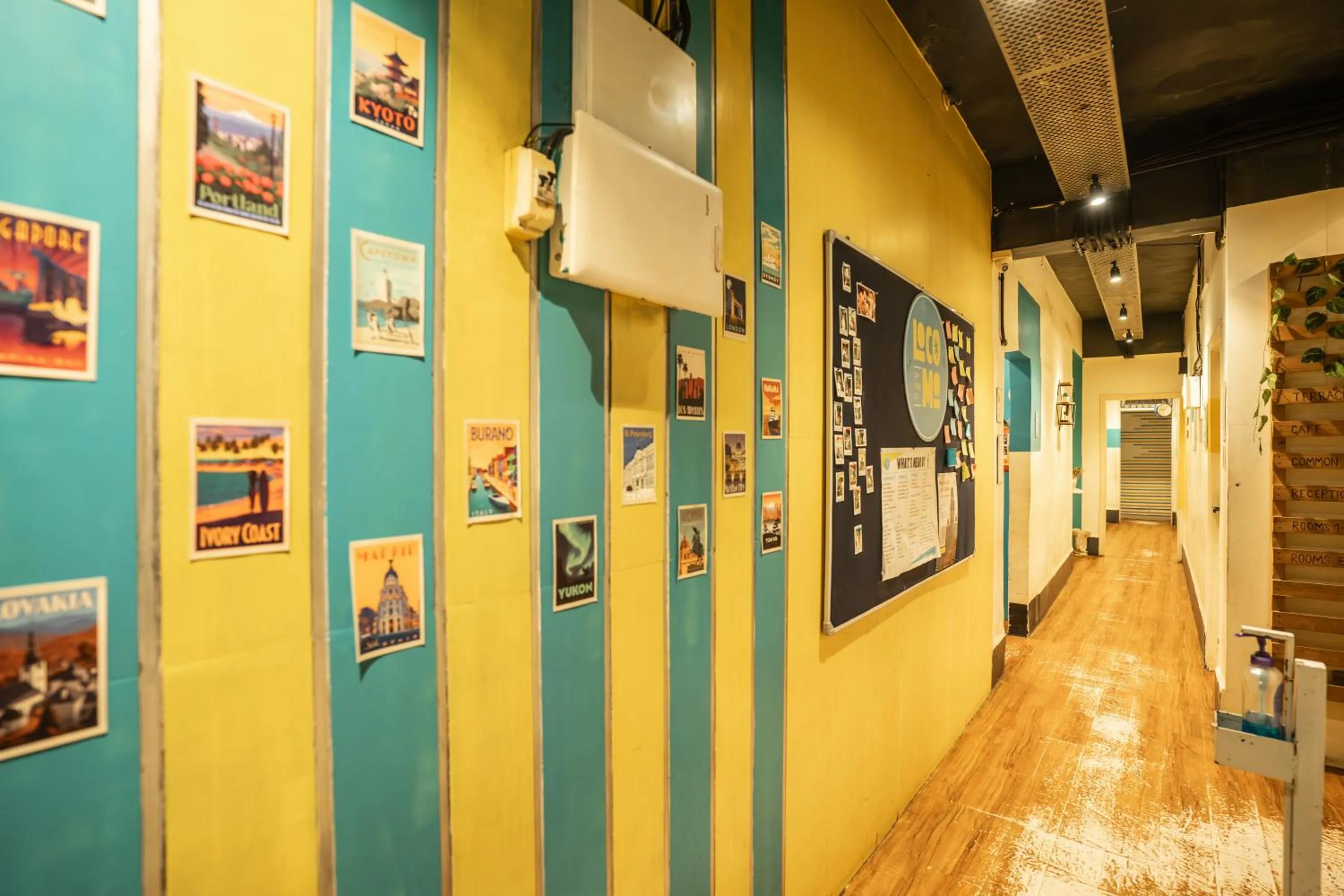 Locomo Hostel OG - Stay Work Eat