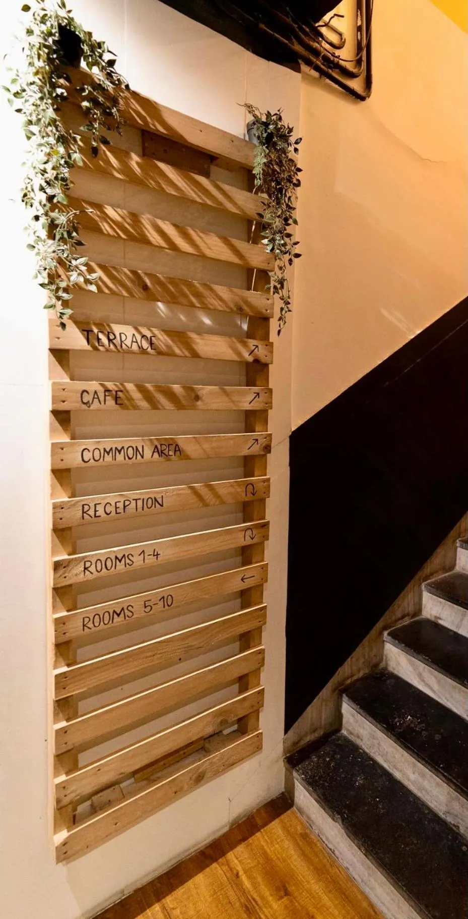 Property building in Locomo Hostel OG - Stay Work Eat