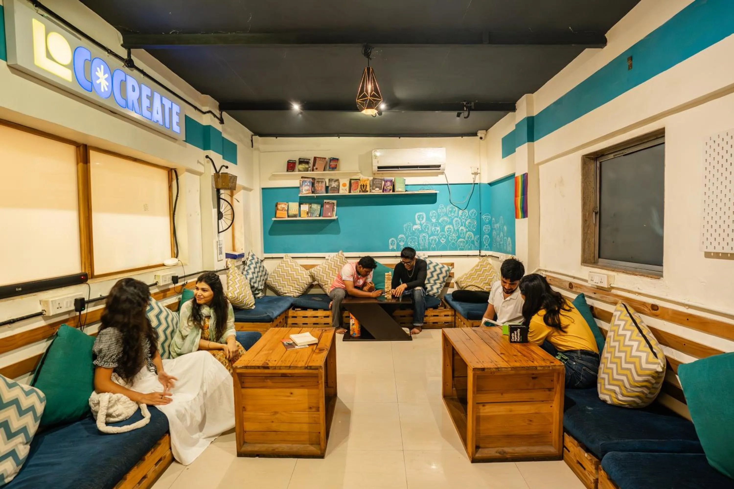 Locomo Hostel OG - Stay Work Eat