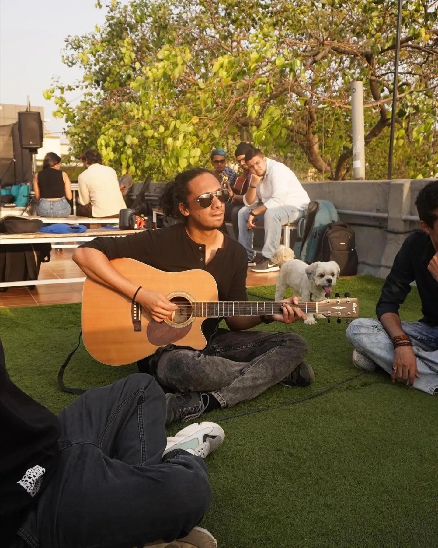 Day in Locomo Hostel OG - Stay Work Eat