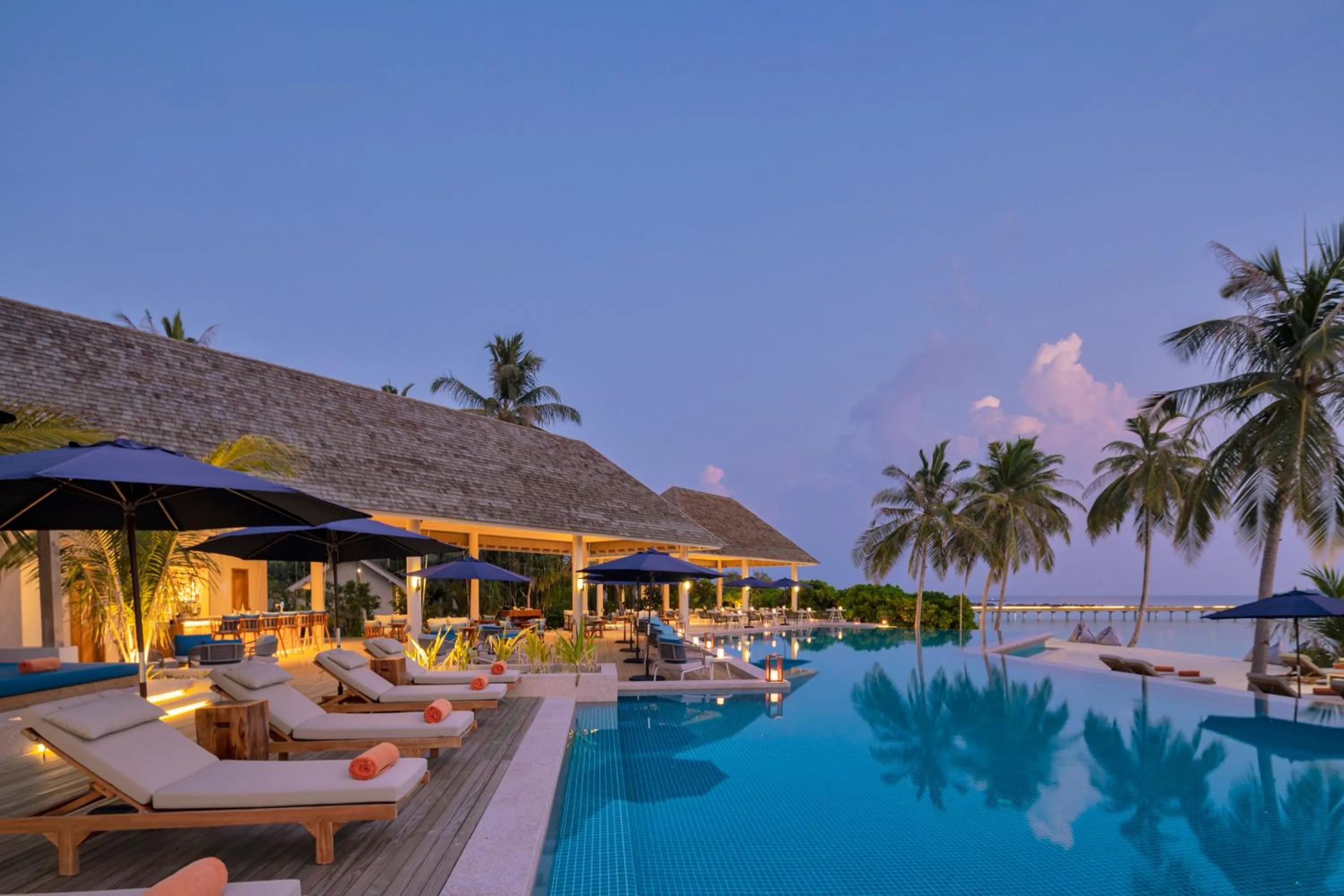 Day in Emerald Faarufushi Resort & Spa - Deluxe All Inclusive
