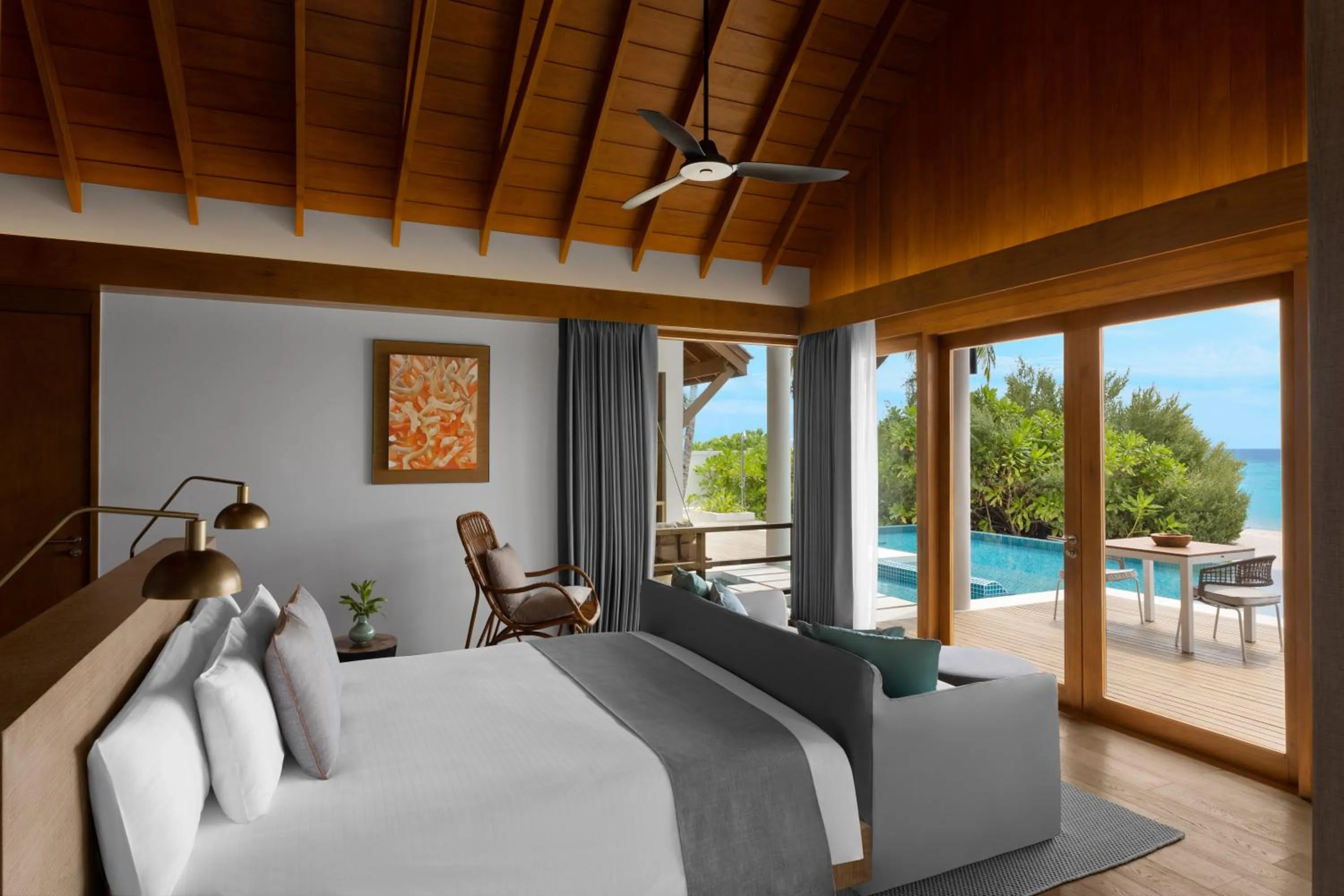 Bed in Emerald Faarufushi Resort & Spa - Deluxe All Inclusive