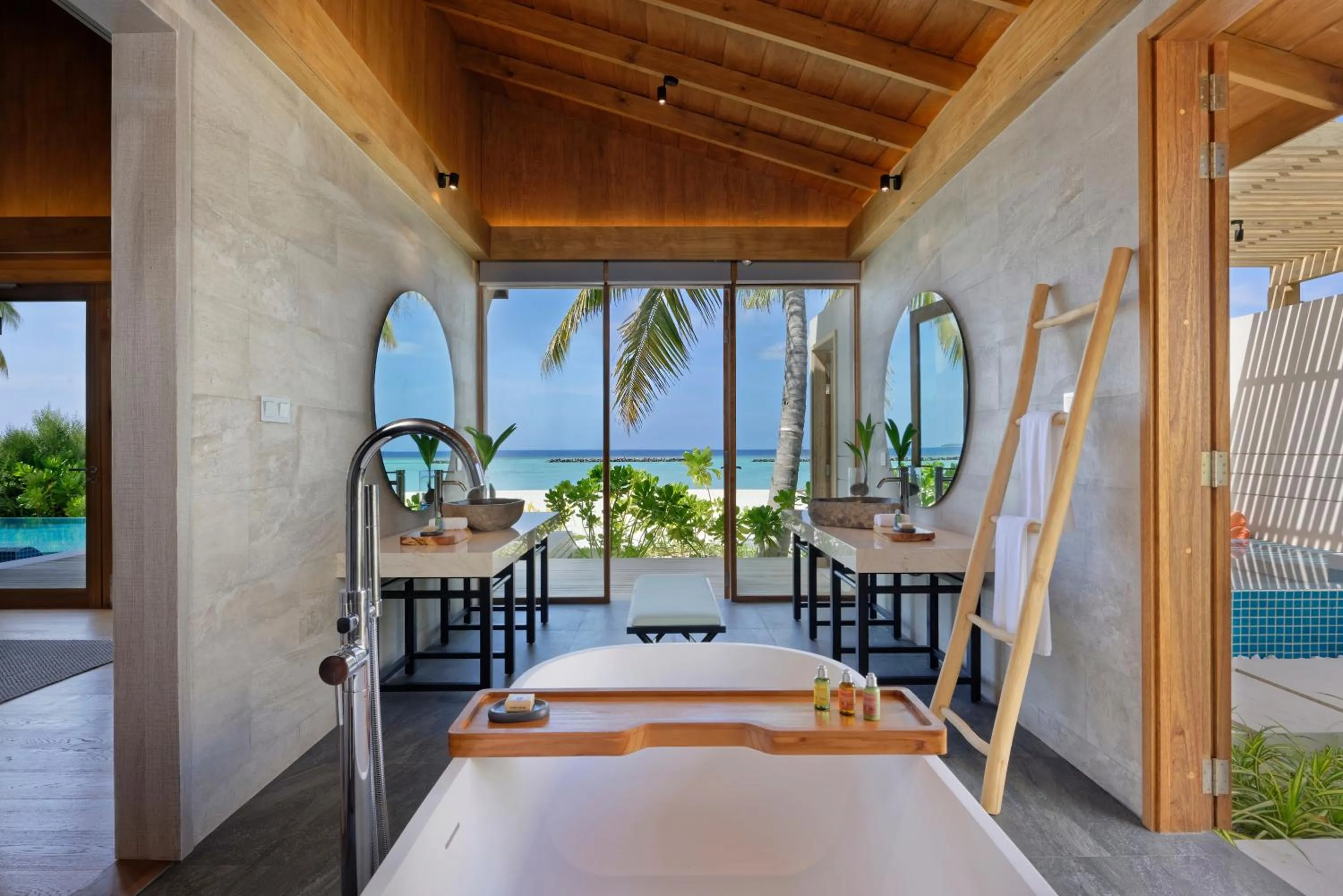 Bathroom in Emerald Faarufushi Resort & Spa - Deluxe All Inclusive