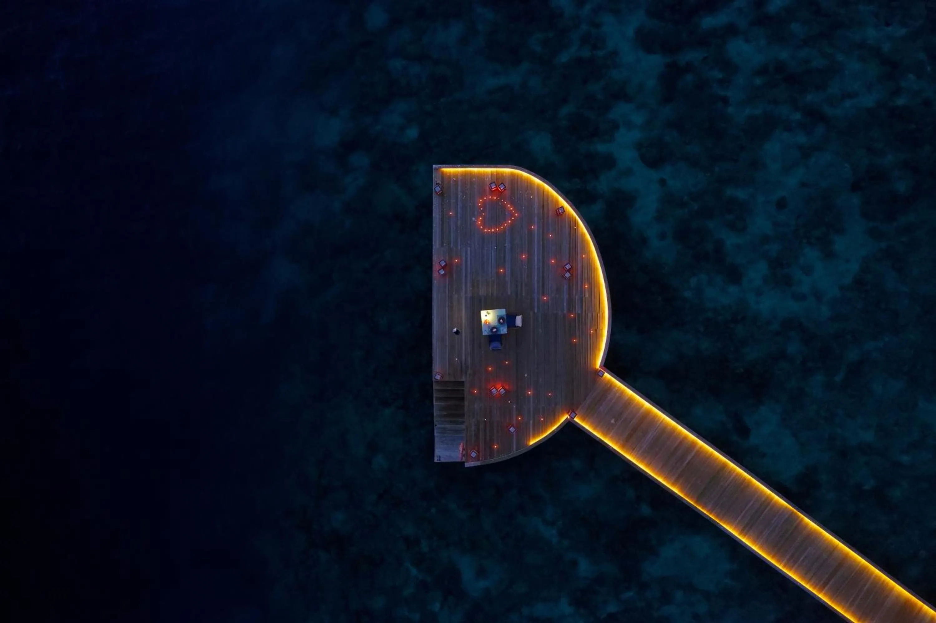 Food and drinks in Emerald Faarufushi Resort & Spa - Deluxe All Inclusive