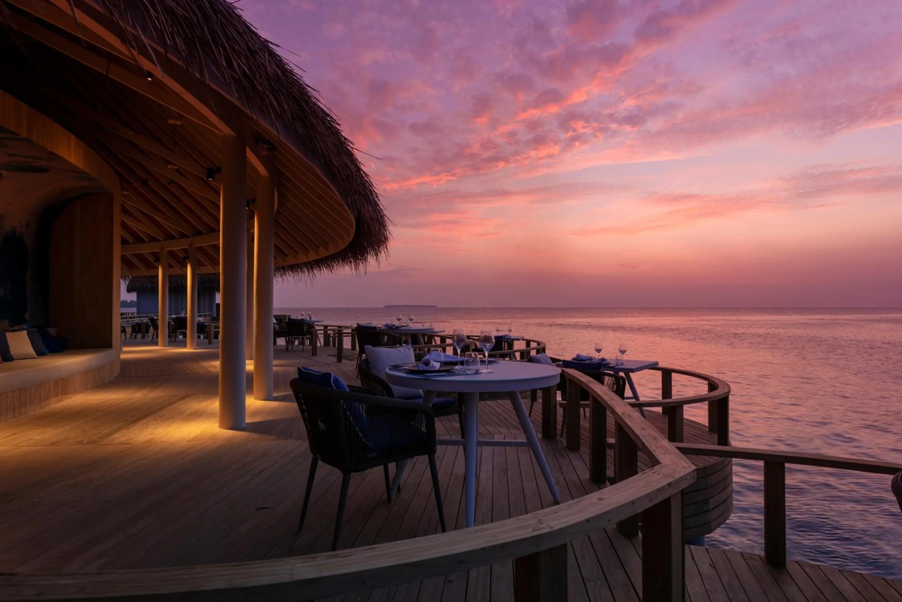 Restaurant/places to eat in Emerald Faarufushi Resort & Spa - Deluxe All Inclusive