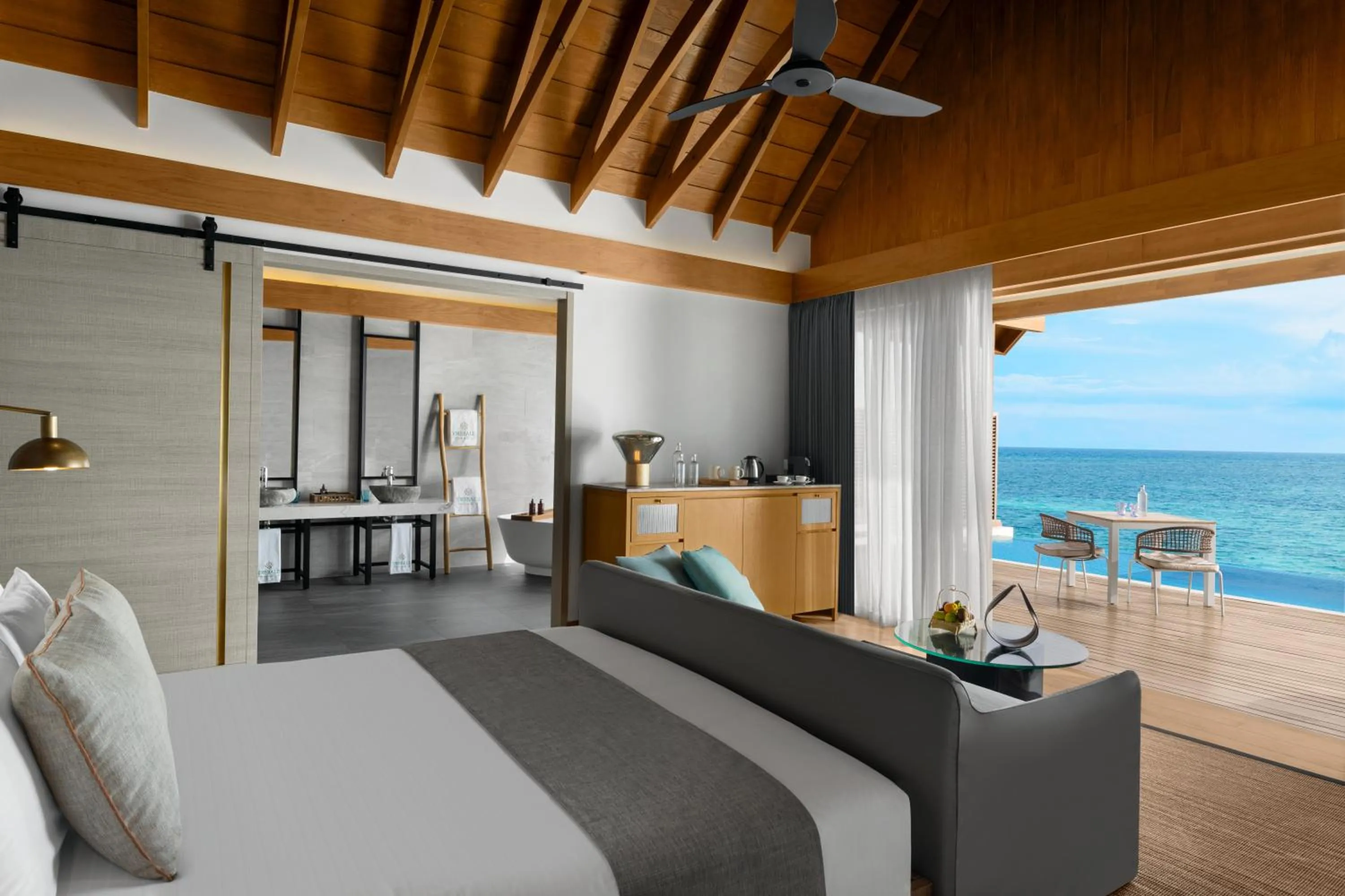 Bed in Emerald Faarufushi Resort & Spa - Deluxe All Inclusive