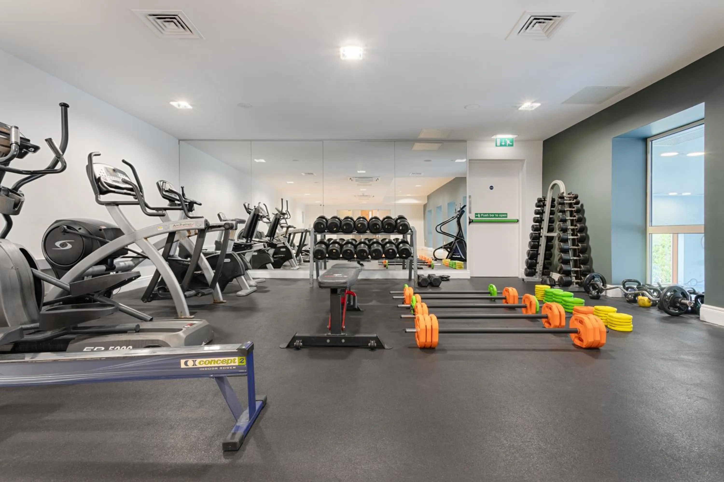 Fitness centre/facilities in McWilliam Park Hotel