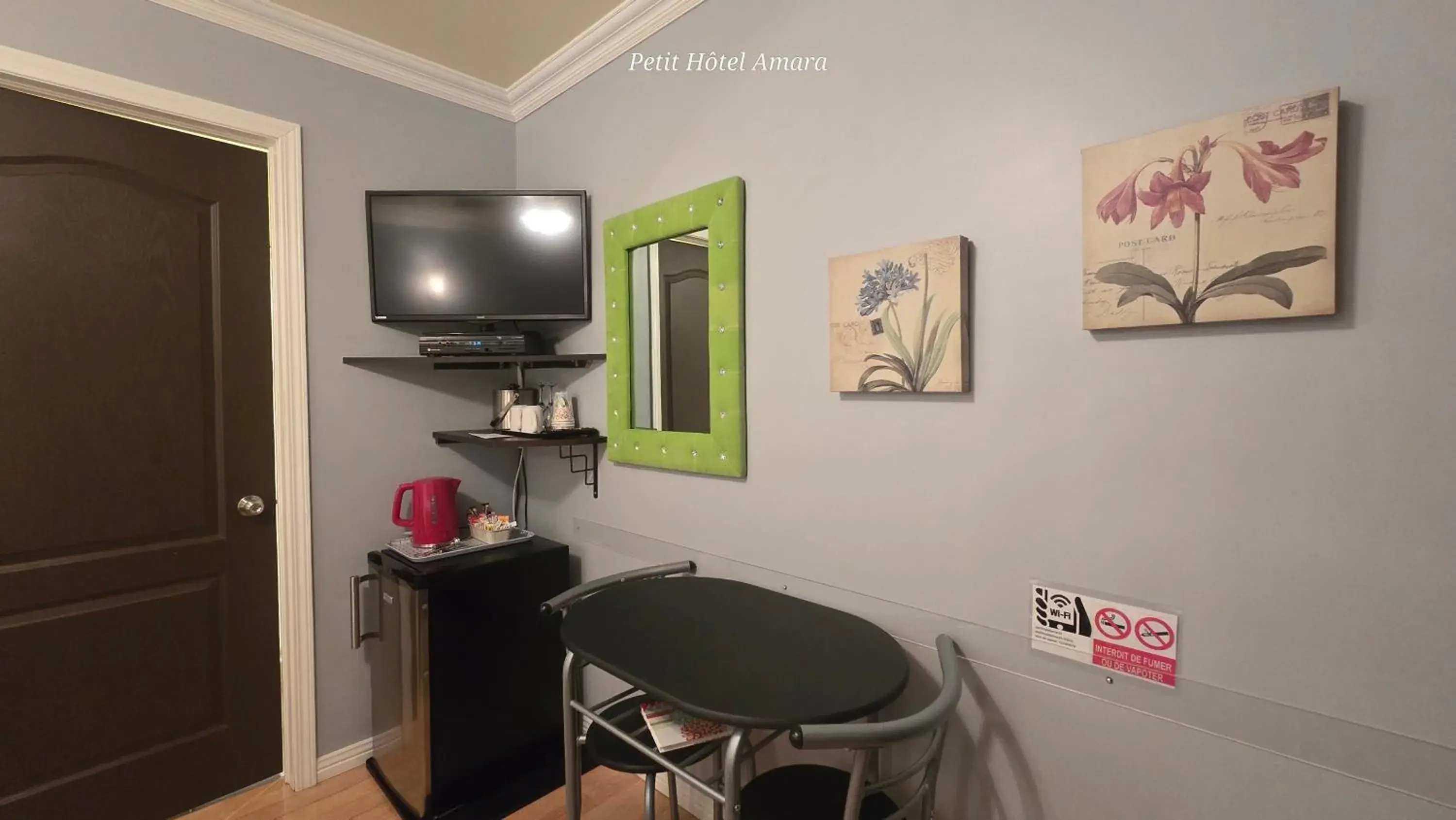 Standard Queen Room in Petit Hôtel Amara Standard Queen Room in Petit Hôtel Amara