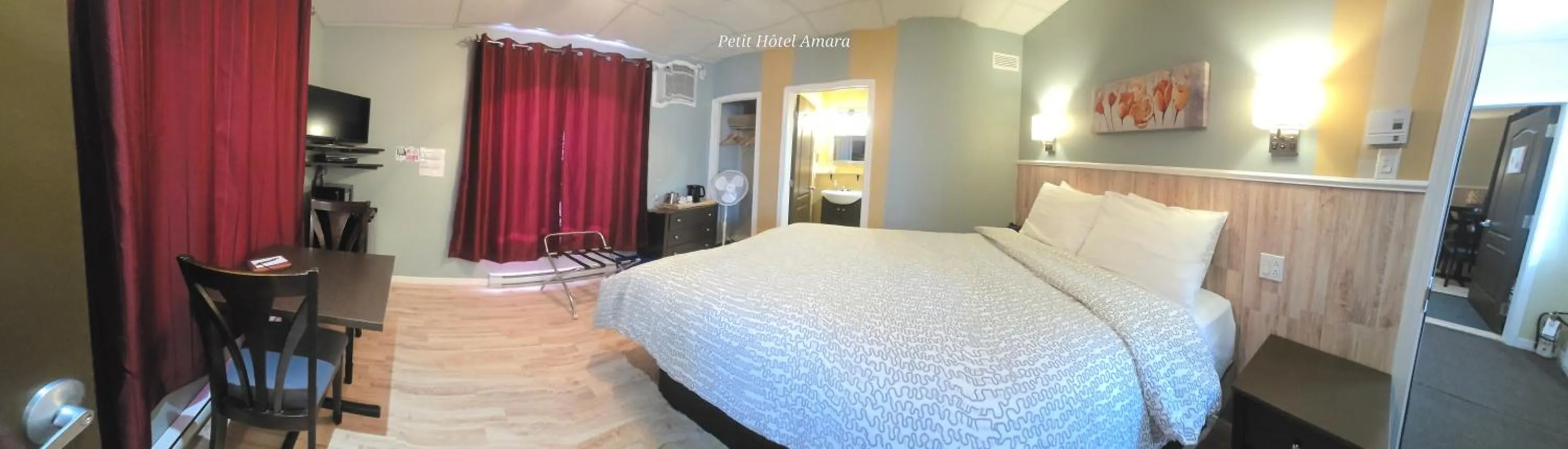 Photo of the whole room, Bed in Petit Hôtel Amara