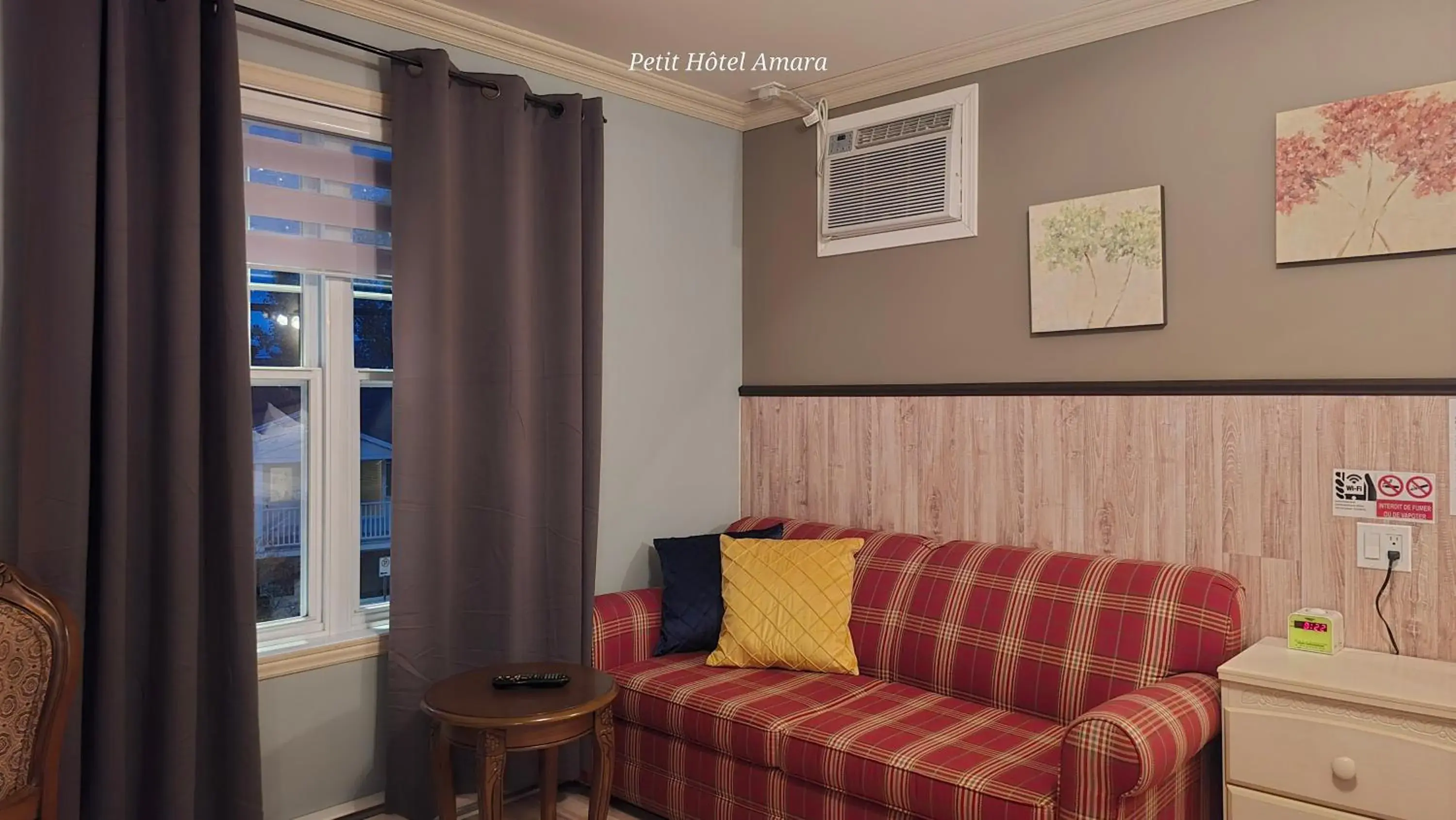 Comfort Double Room with Sea View in Petit Hôtel Amara Comfort Double Room with Sea View in Petit Hôtel Amara