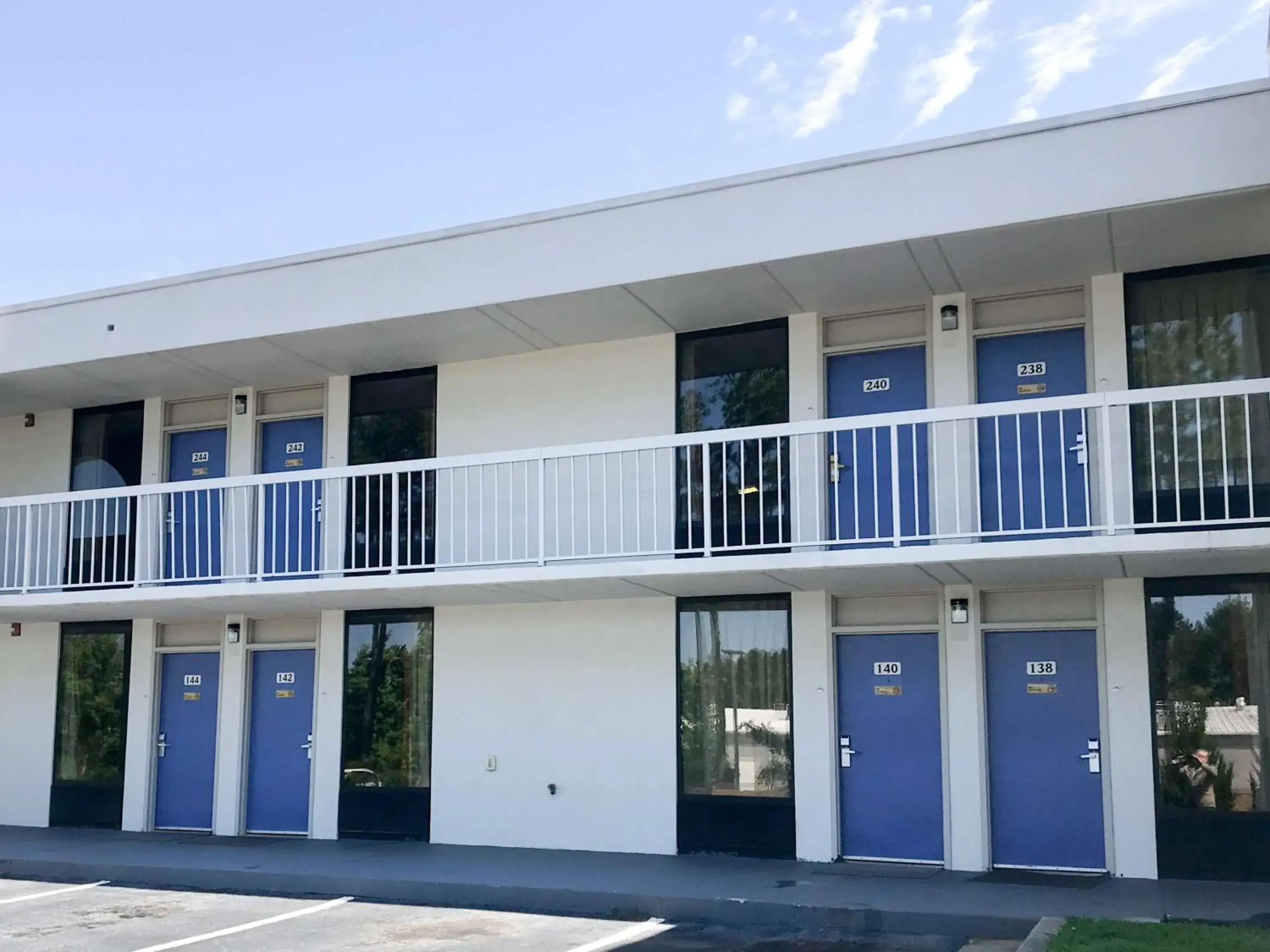 Property Building in Motel 6-Newnan, GA