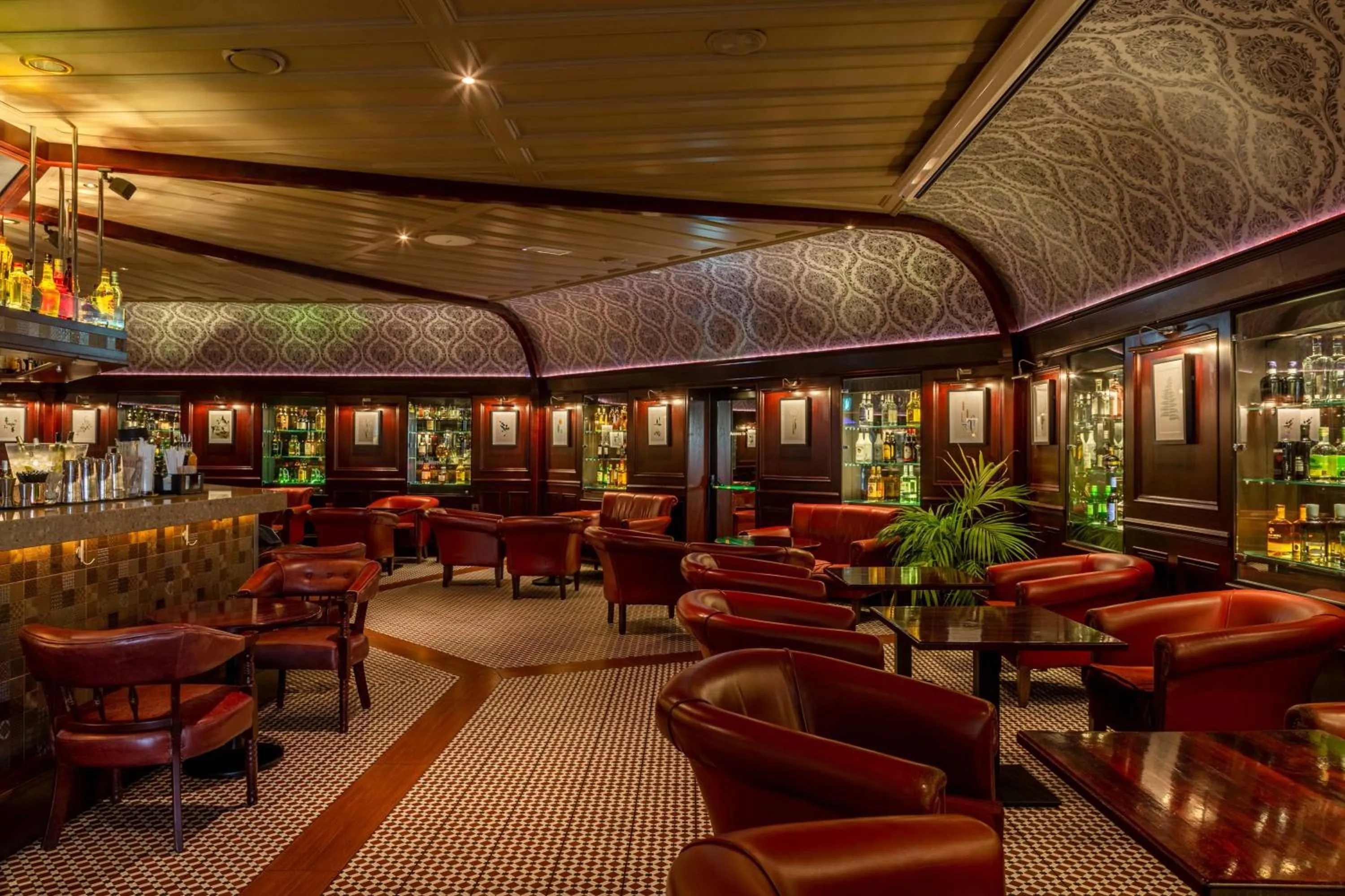 Restaurant/places to eat in Harvey's Point