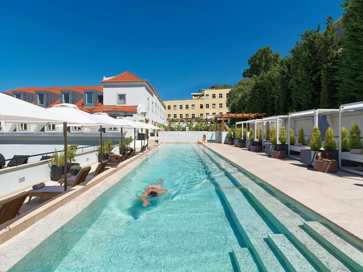 Swimming pool in The One Palácio da Anunciada