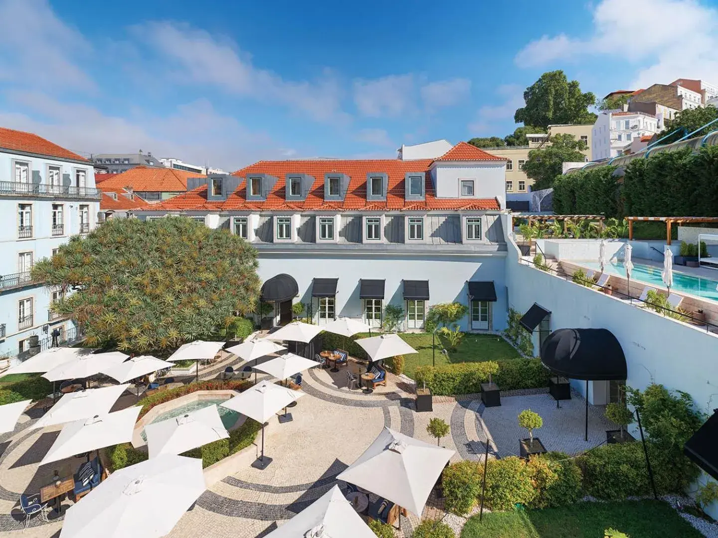 Garden view in The One Palácio da Anunciada Garden view in The One Palácio da Anunciada