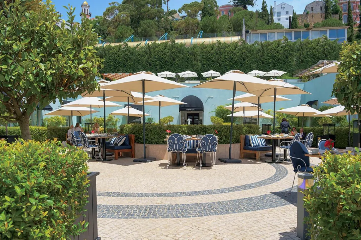 Garden view in The One Palácio da Anunciada